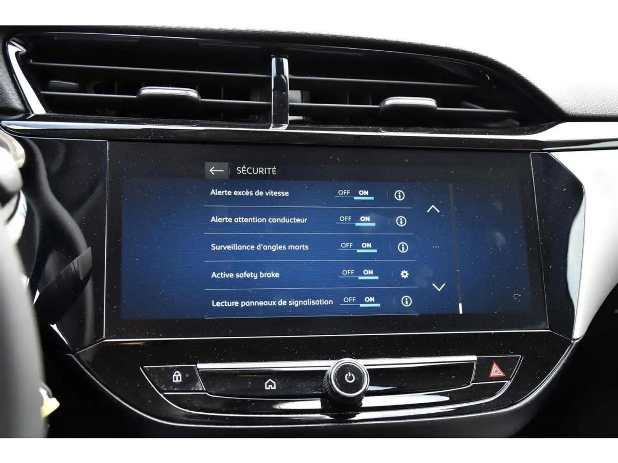 Opel Corsa (2025) - Photo 12