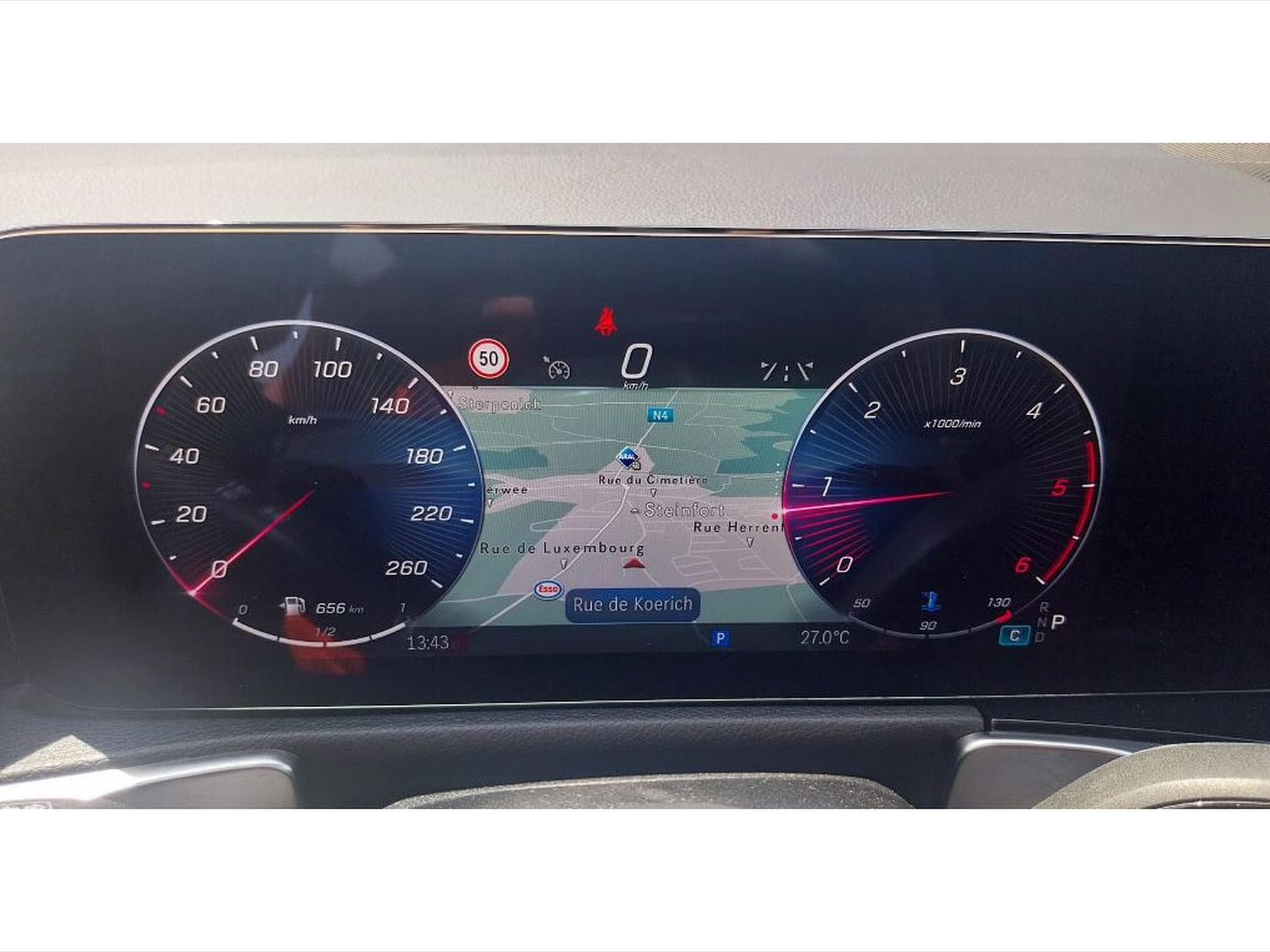 Mercedes GLB 180 CDI Business Line 8G-Tronic 7 PL. CUIR ACC GPS CAM 1° MAIN (2025) - Foto 11