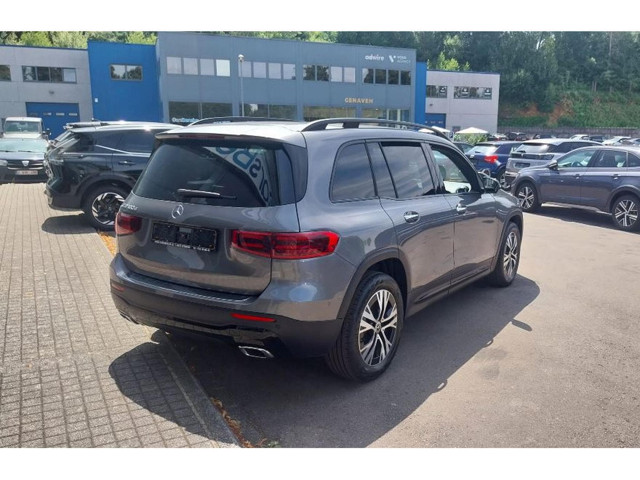 Mercedes GLB 180 CDI Business Line 8G-Tronic 7 PL. CUIR ACC GPS CAM 1° MAIN (2025) - Foto 3