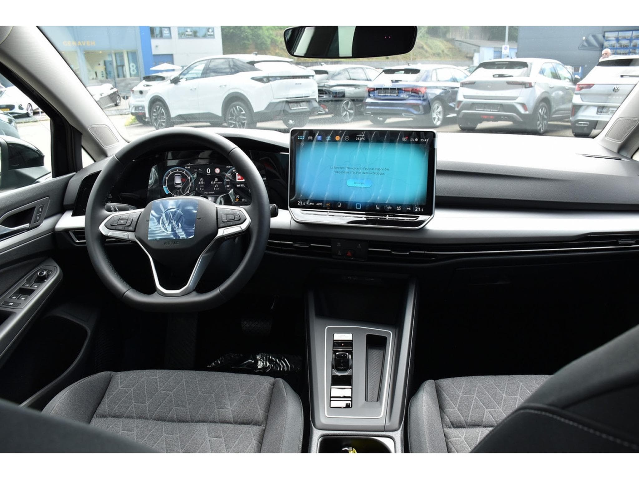 VW Golf 1.5 eTSI DSG ACC TRAVEL SG CHFF CAM NEUVE (2026) - Foto 9