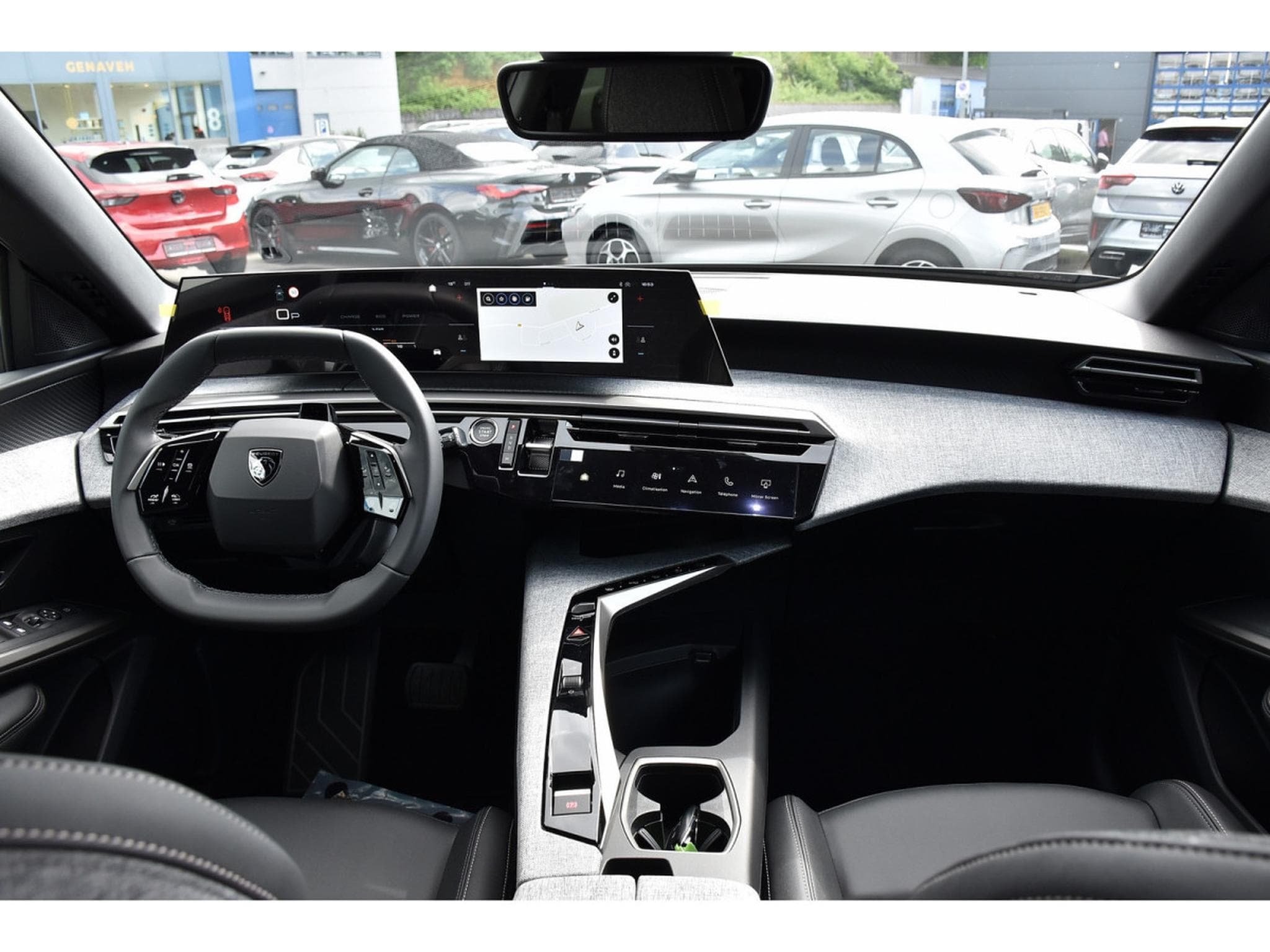 Peugeot 5008 Hybrid 145 Allure e-DCS6 ACC CAM360 JA19 NEUF (2026) - Foto 10