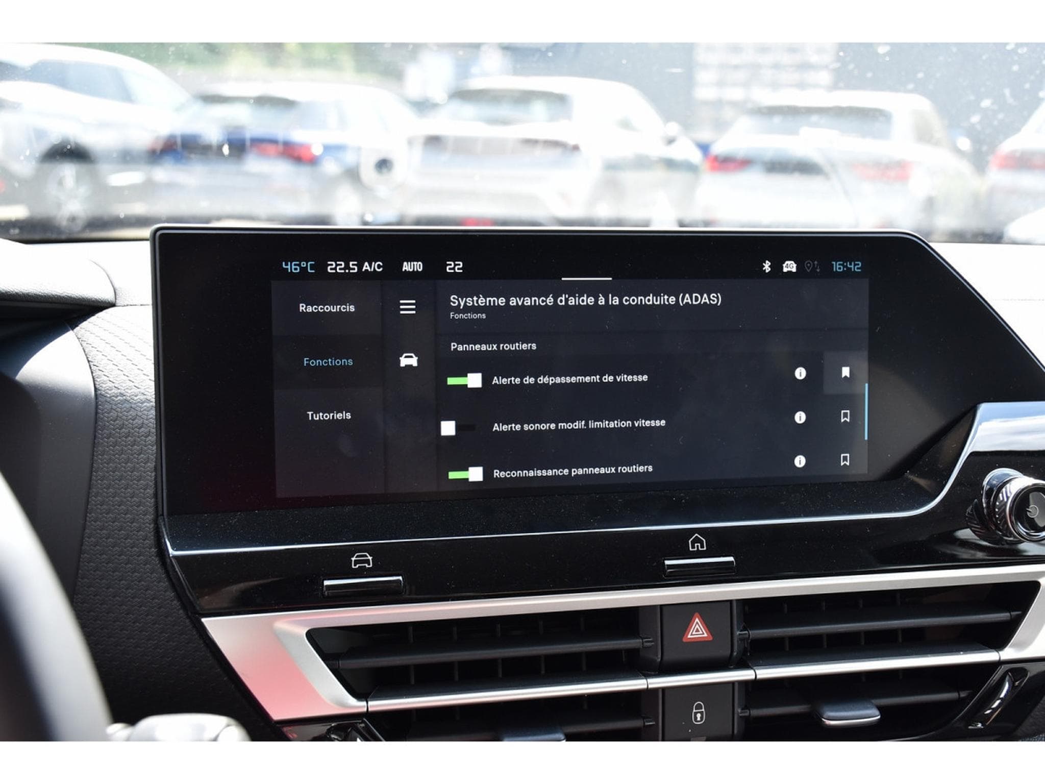 Citroën C4 X 1.2 MHEV 145 e-DCS6 Max ACC SIDE LANE GPS CAM 1° MAIN (2025) - Foto 17