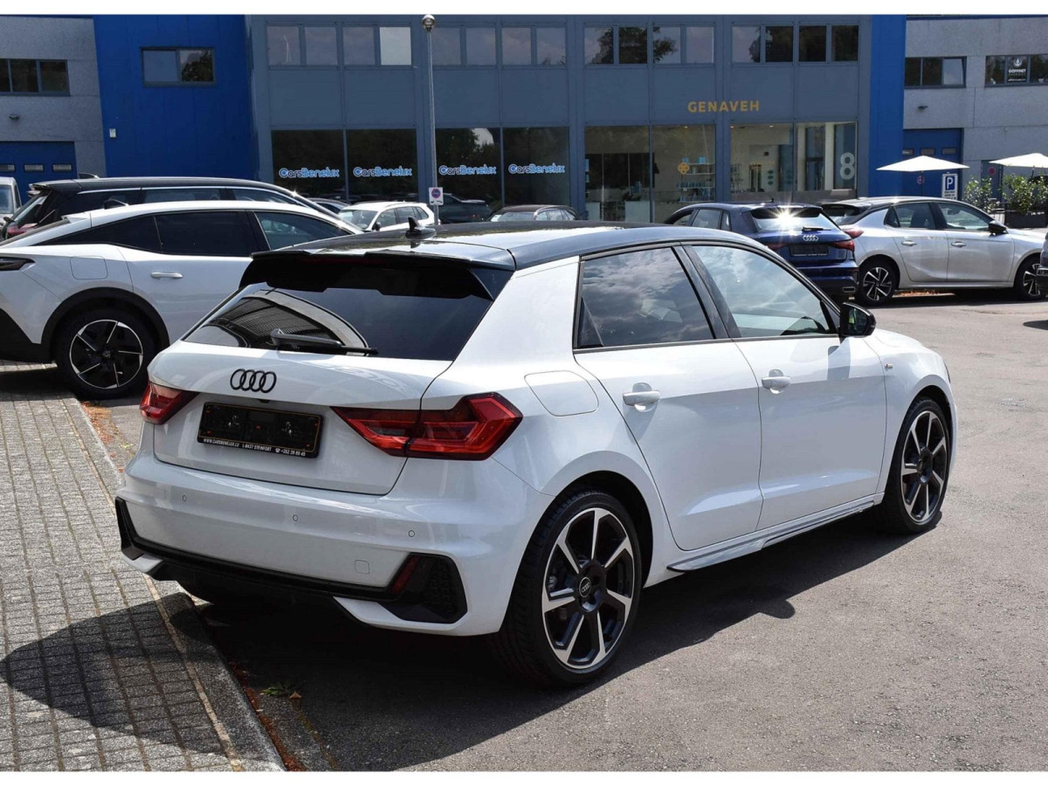 Audi A1 Sportback 30 TFSI S-Line S-Tronic Adrenalin Black Edition (2025) - Foto 4