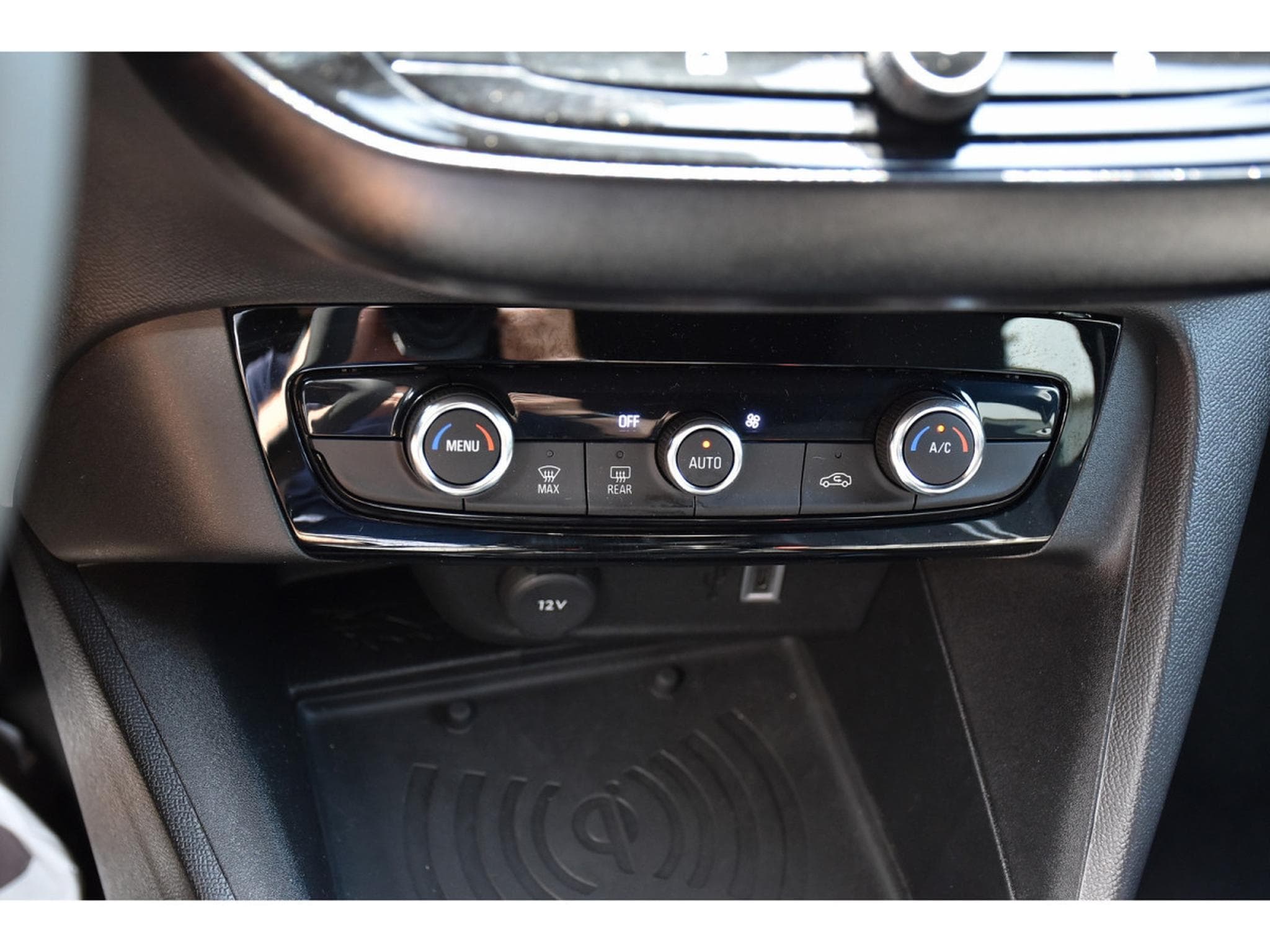 Opel Corsa 1.2 Turbo GS REGUL LANE SIDE GPS CAM KEYLESS 1° MAIN (2025) - Foto 20