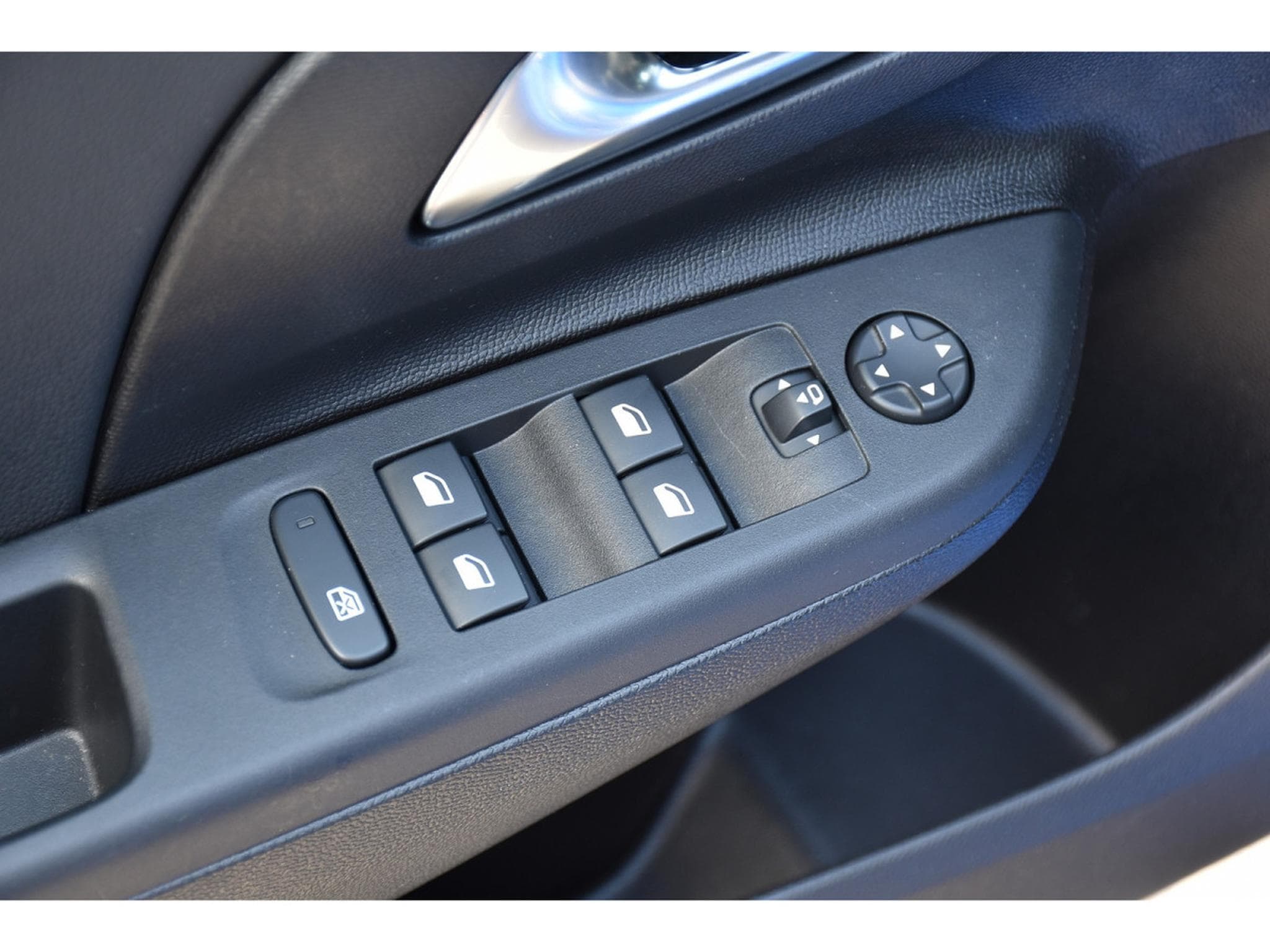 Opel Corsa 1.2 Turbo GS REGUL LANE SIDE GPS CAM KEYLESS 1° MAIN (2025) - Foto 23