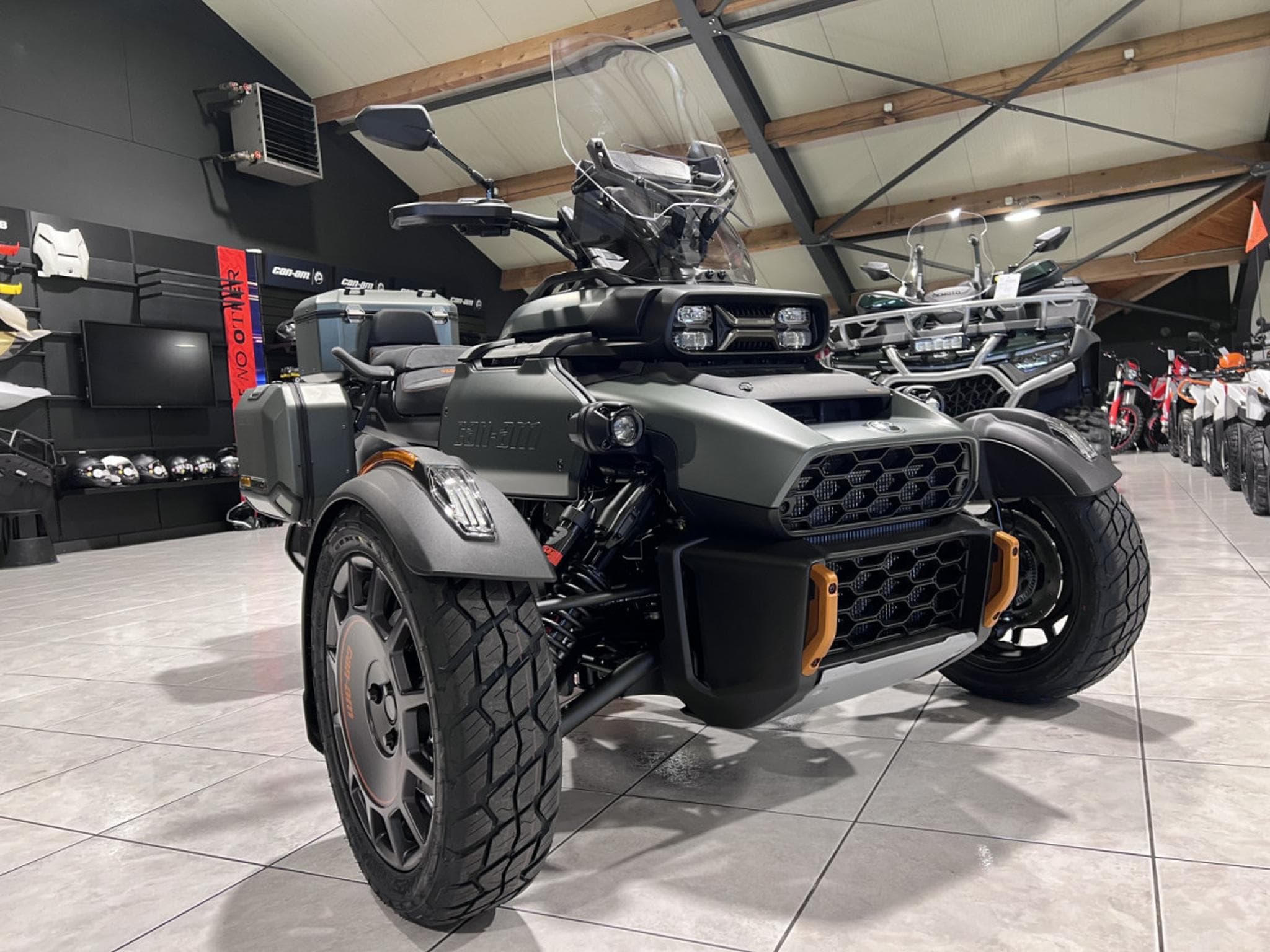 BRP Can-Am Canyon REDROCK (2025) - Foto 1