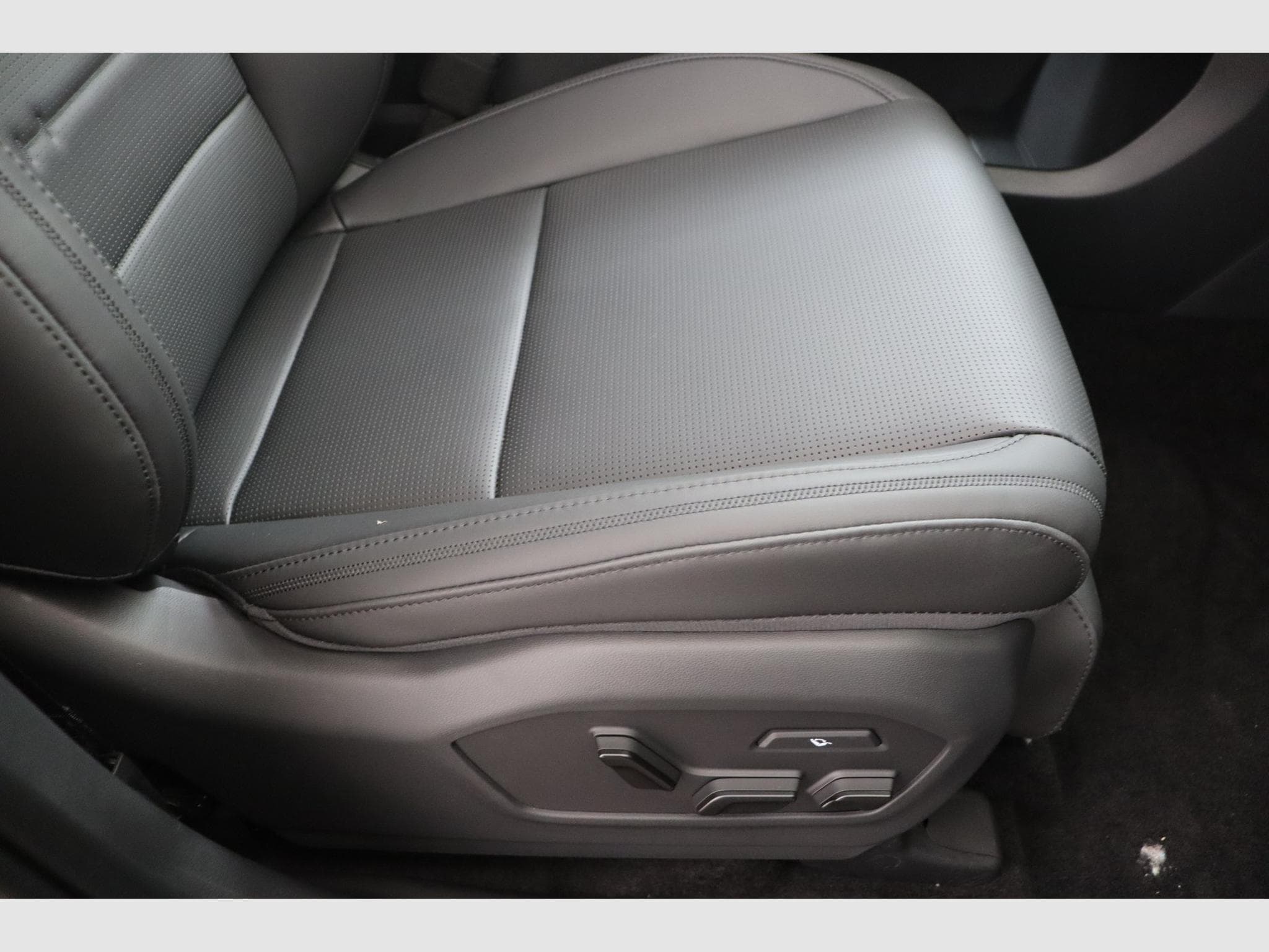 Hyundai Santa Fe Calligraphy Pack + Pano (2026) - Foto 17