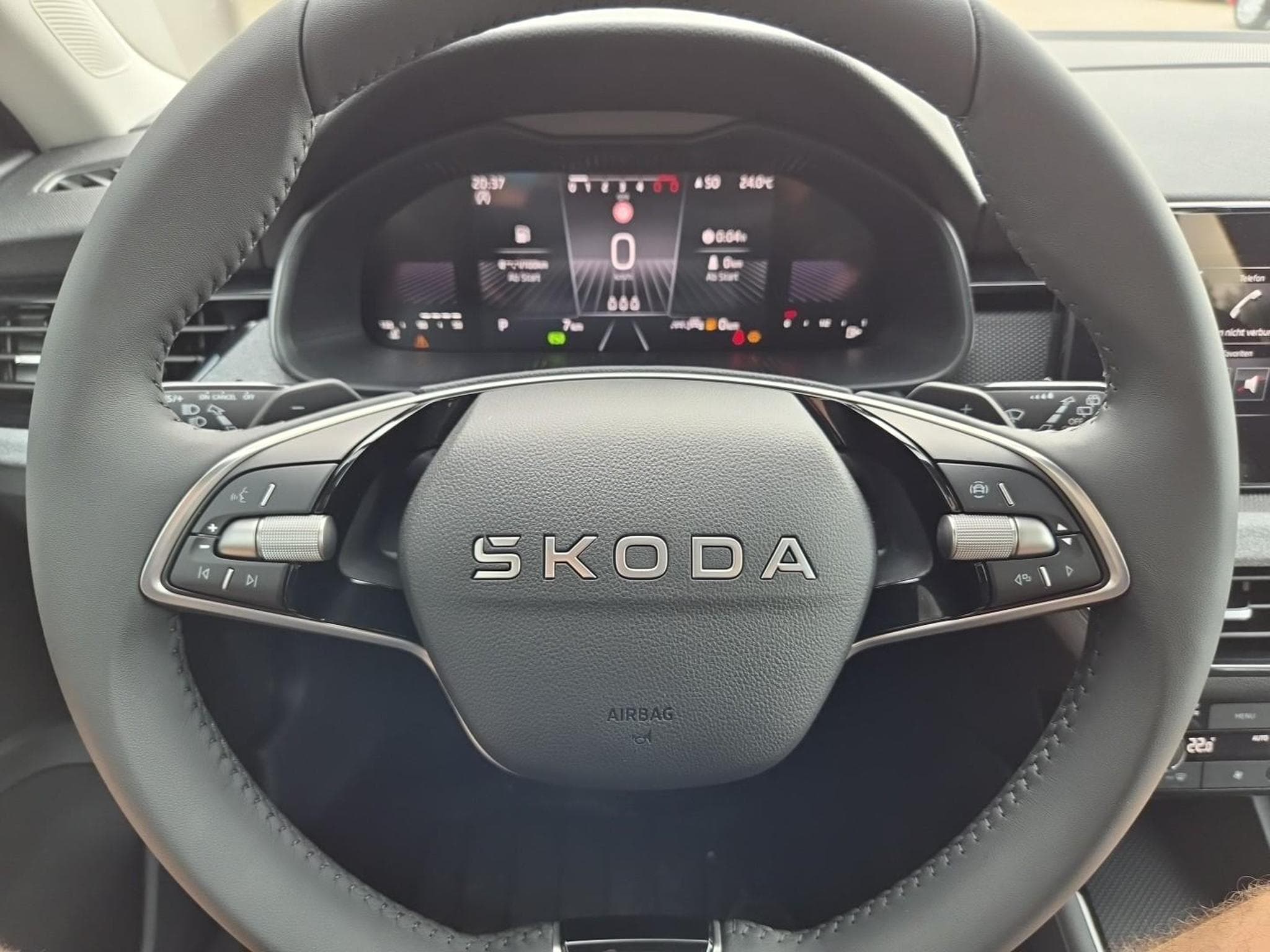 Skoda Scala Selection (2026) - Foto 17