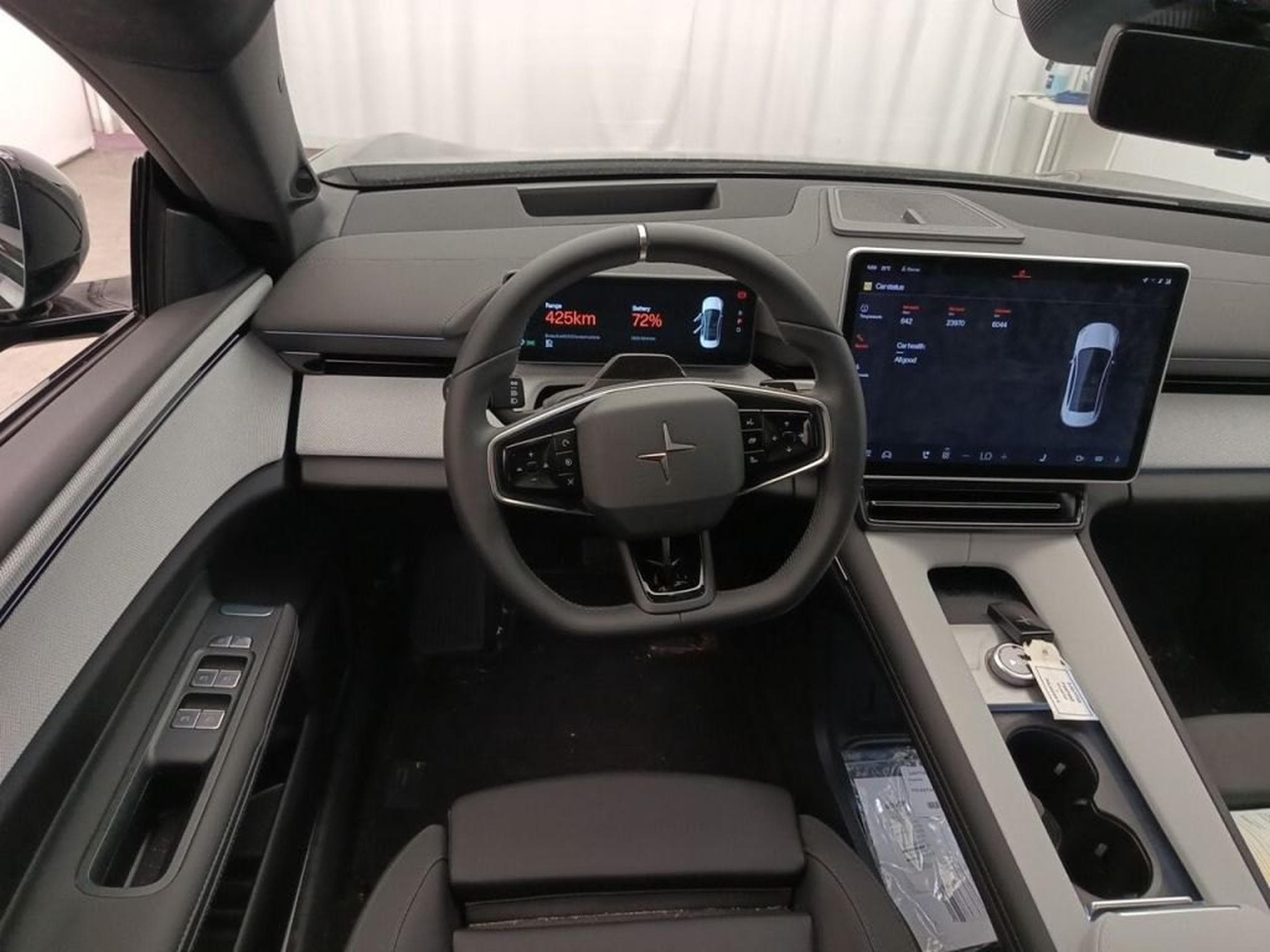 Polestar 4 Prime (2026) - Photo 6