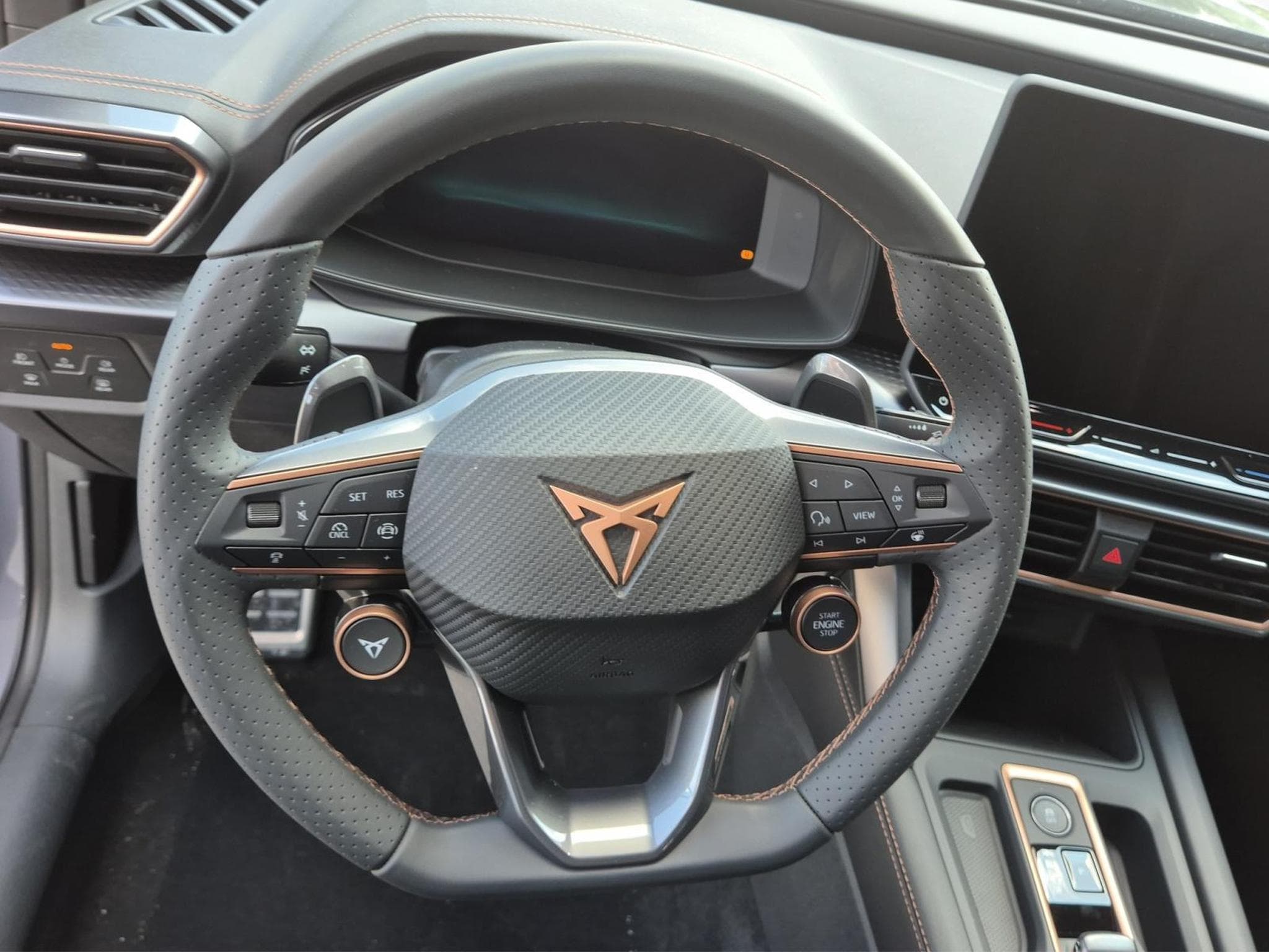 Cupra Formentor 1.5 eTSI (2026) - Photo 10