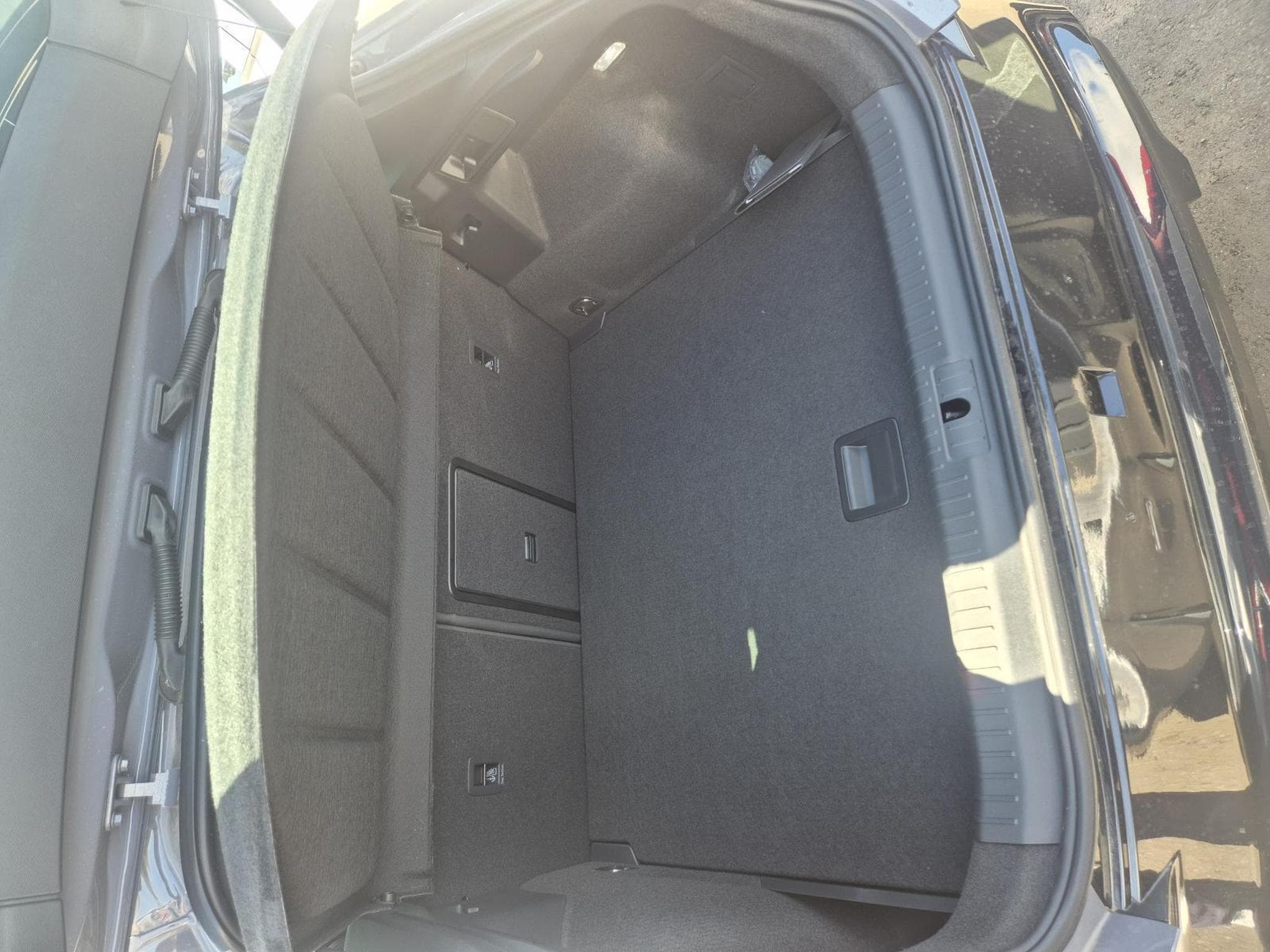 Cupra Formentor 1.5 eTSI (2026) - Photo 17