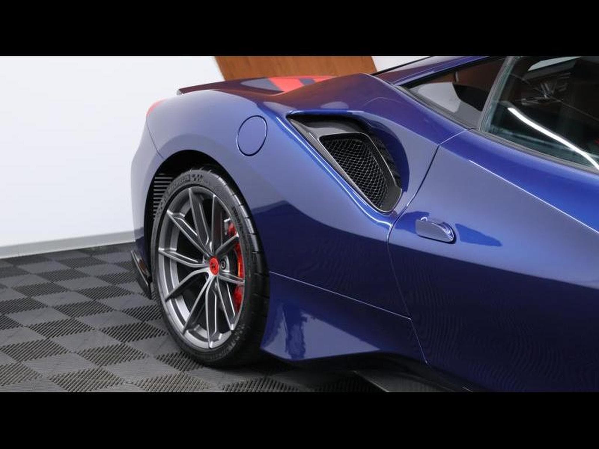 Ferrari 488 Pista Coupé *Tailor Made (2019) - Photo 10