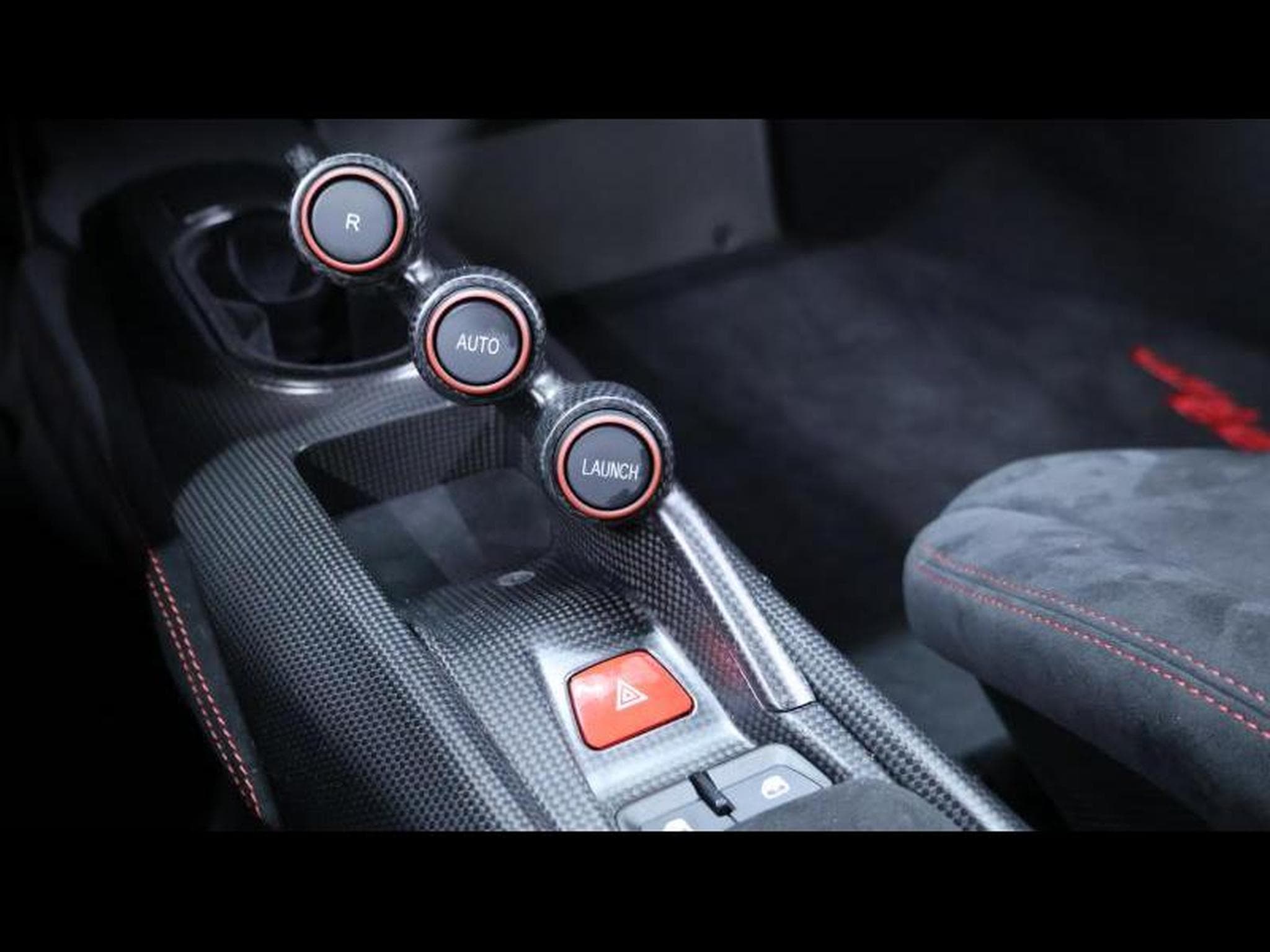Ferrari 488 Pista Coupé *Tailor Made (2019) - Photo 26