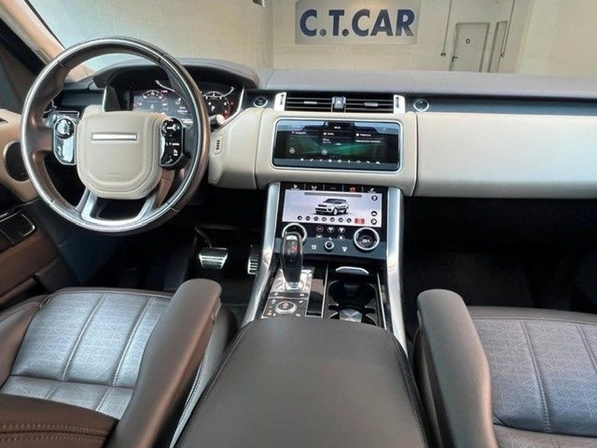 Land-Rover Range Rover 5.0 V8 SC Autobiography (2018) - Photo 25