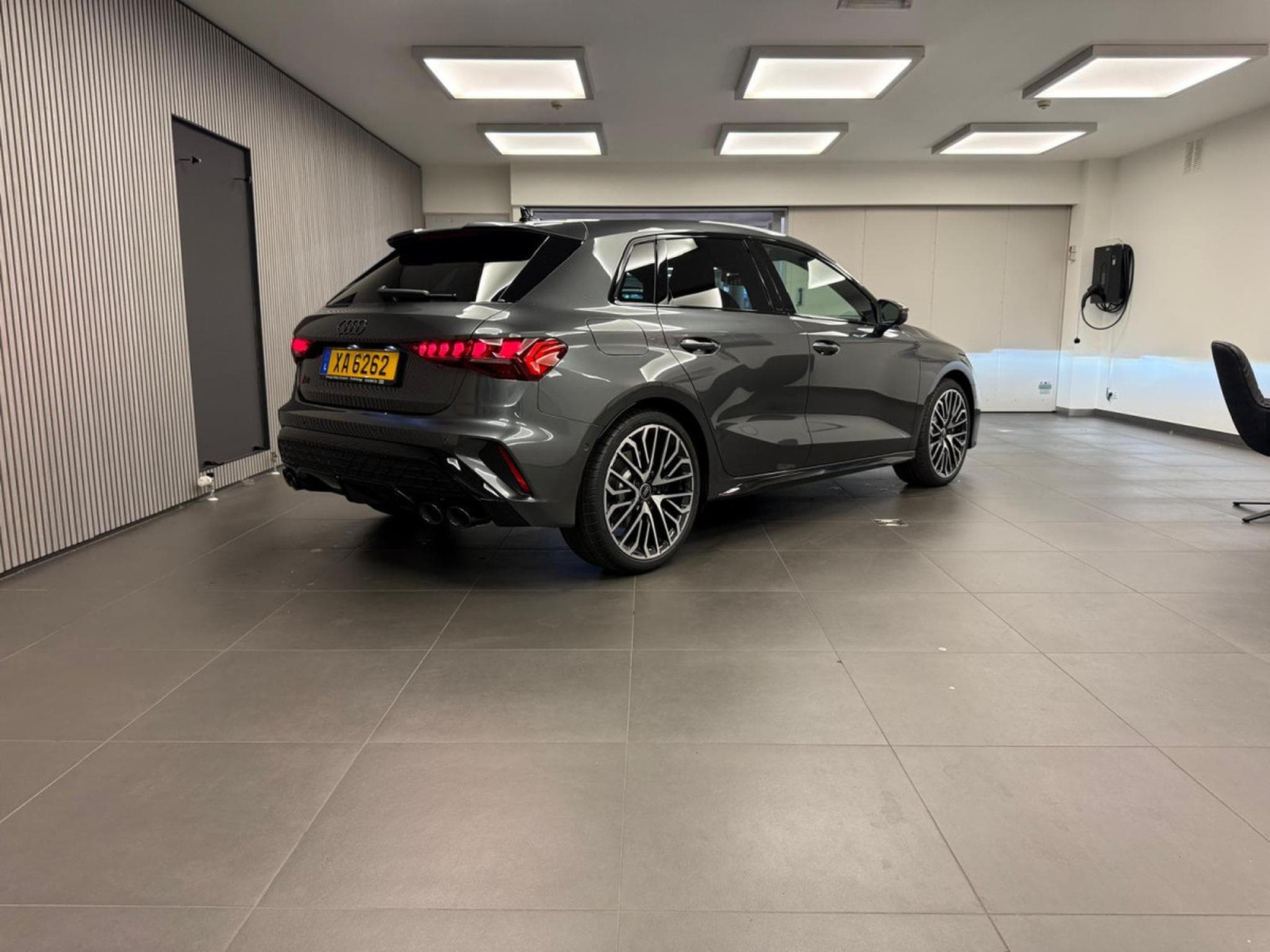 Audi S3 Sportback TFSI 333 CH / 245 kW S tronic quattro (2026) - Foto 8