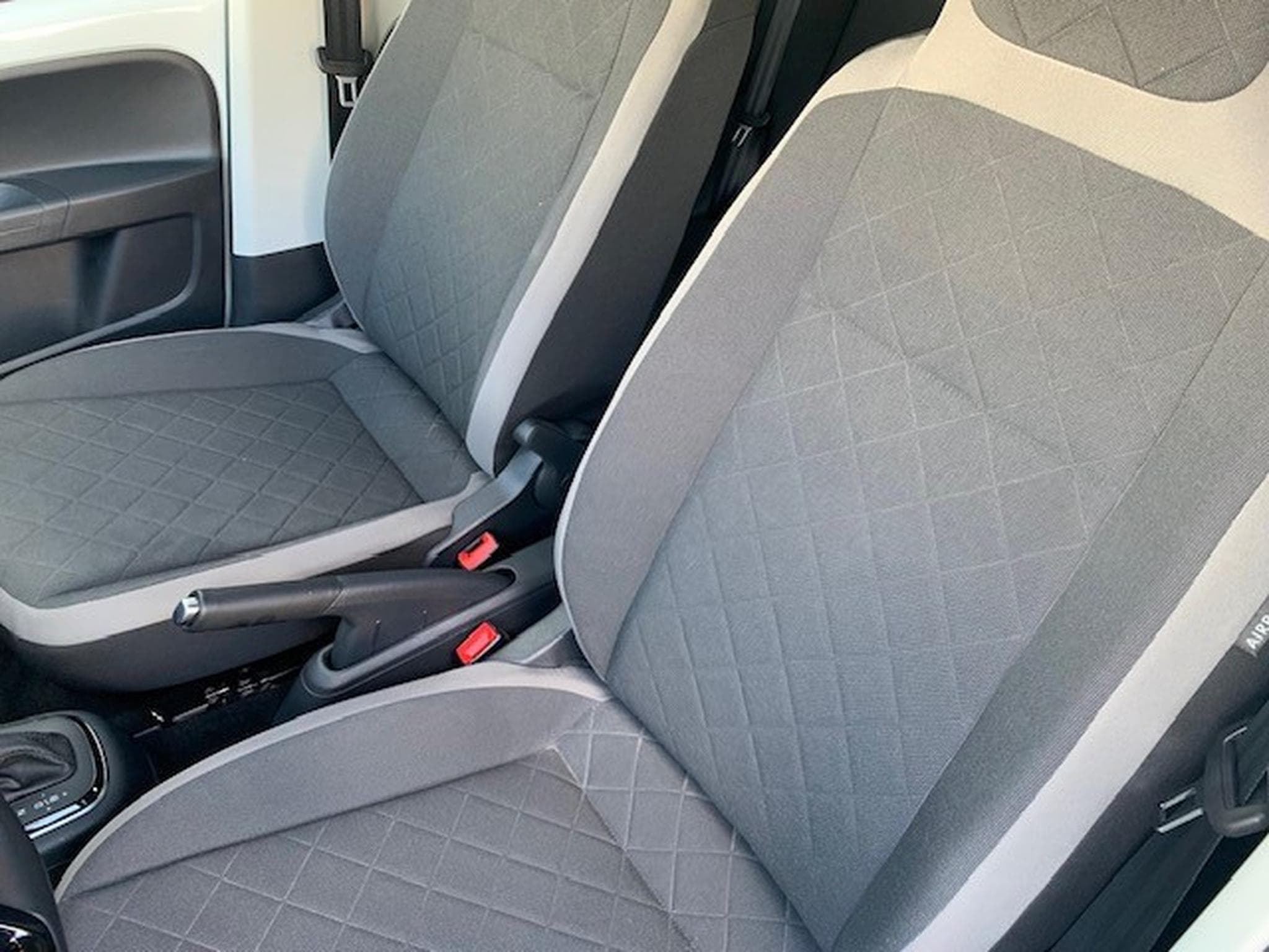 VW UP 83cv (2024) - Photo 2