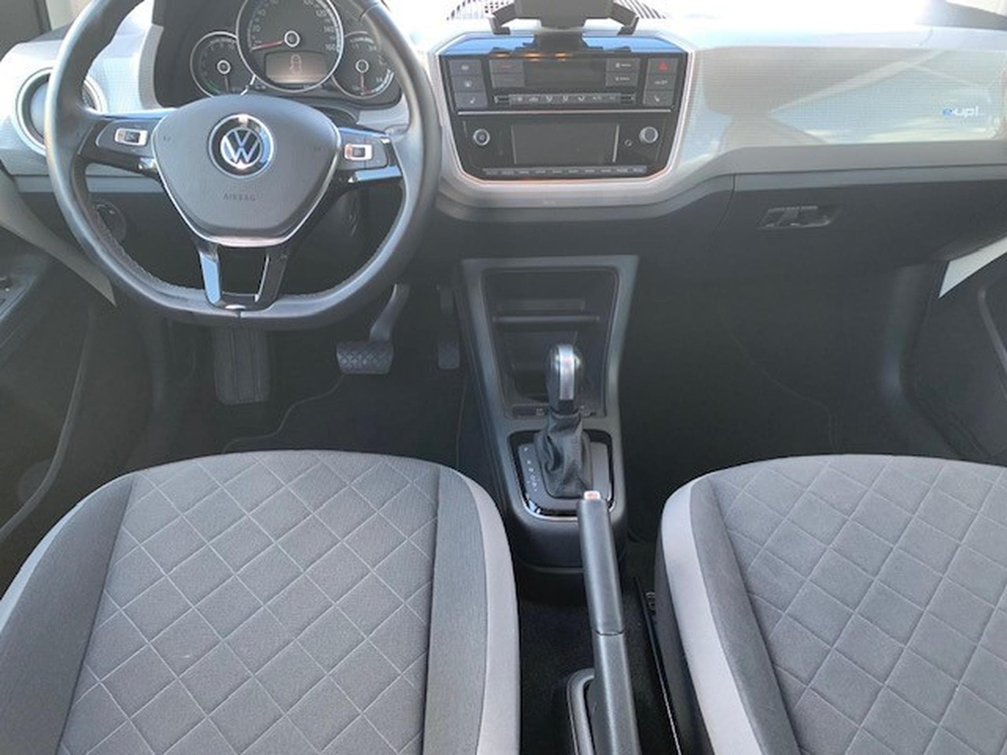 VW UP 83cv (2024) - Photo 3
