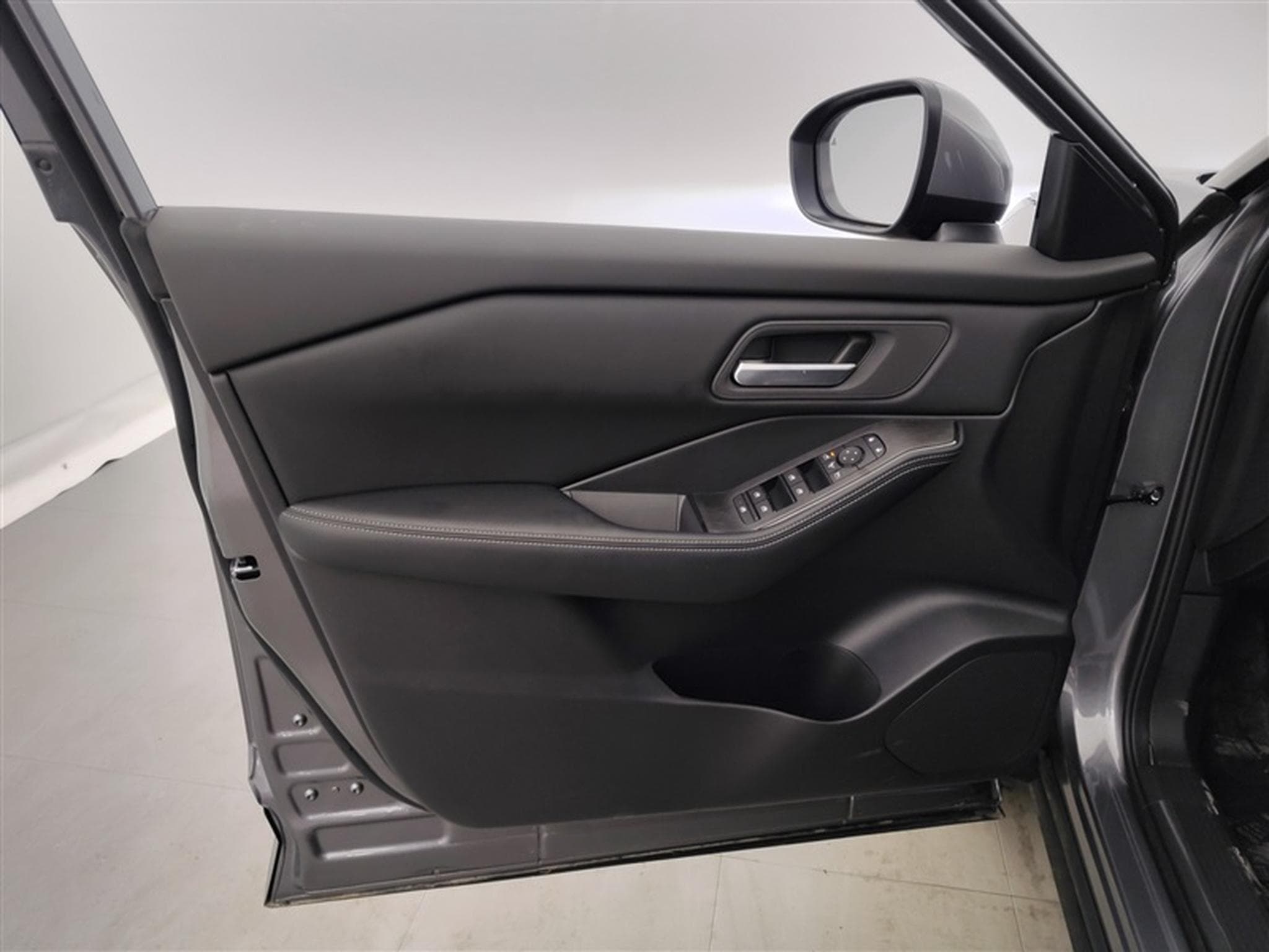 Nissan X-Trail 1.5 DIG-T 2WD X-Tronic Acenta 7pl. CARPLAY / FULL LED / CAM (2026) - Photo 18