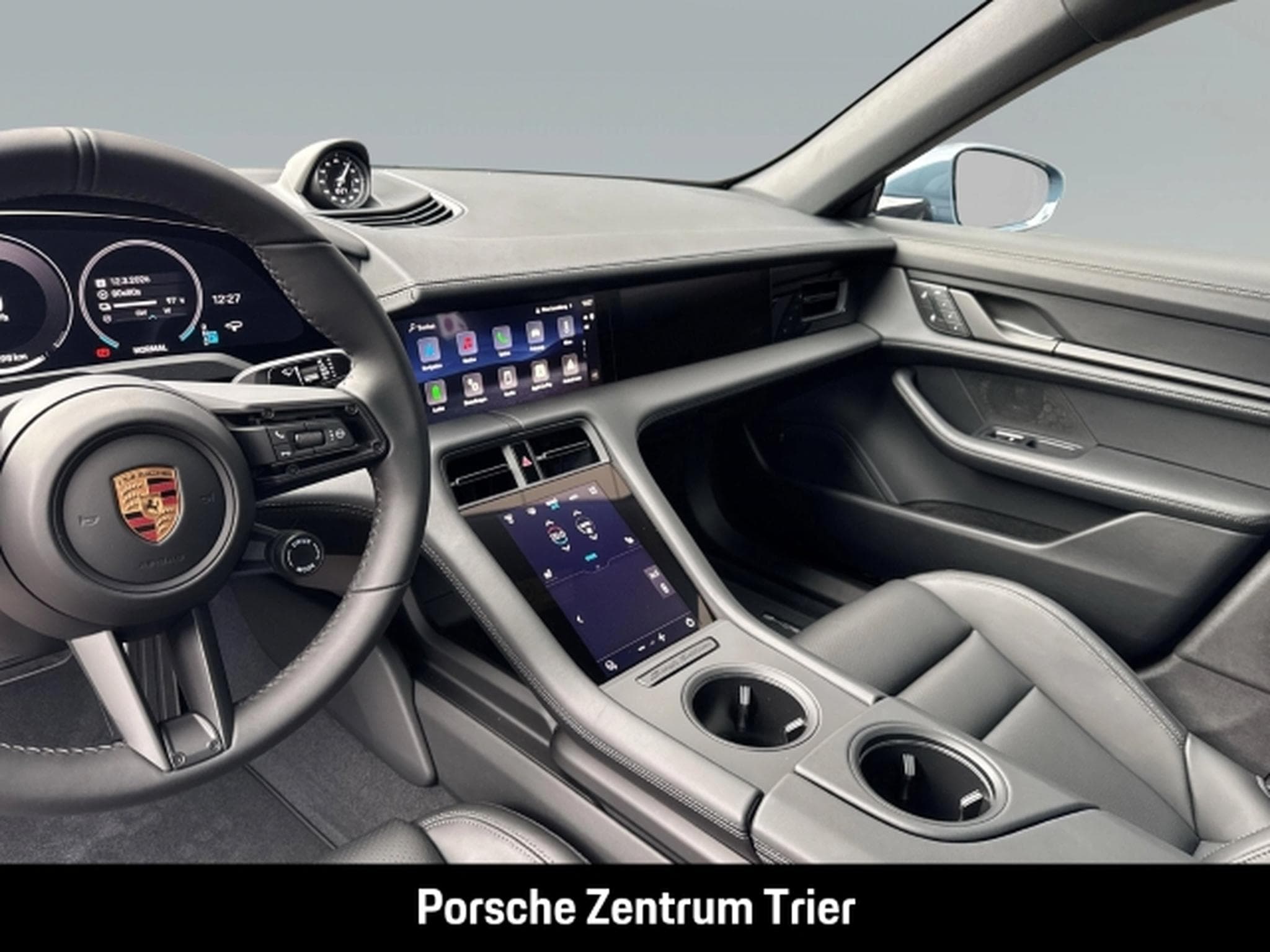 Porsche Taycan Black Edition HA-Lenkung InnoDrive (2026) - Photo 15