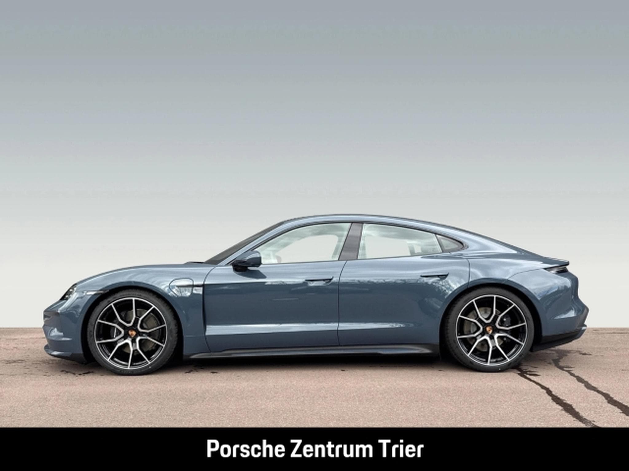 Porsche Taycan Black Edition HA-Lenkung InnoDrive (2026) - Photo 2