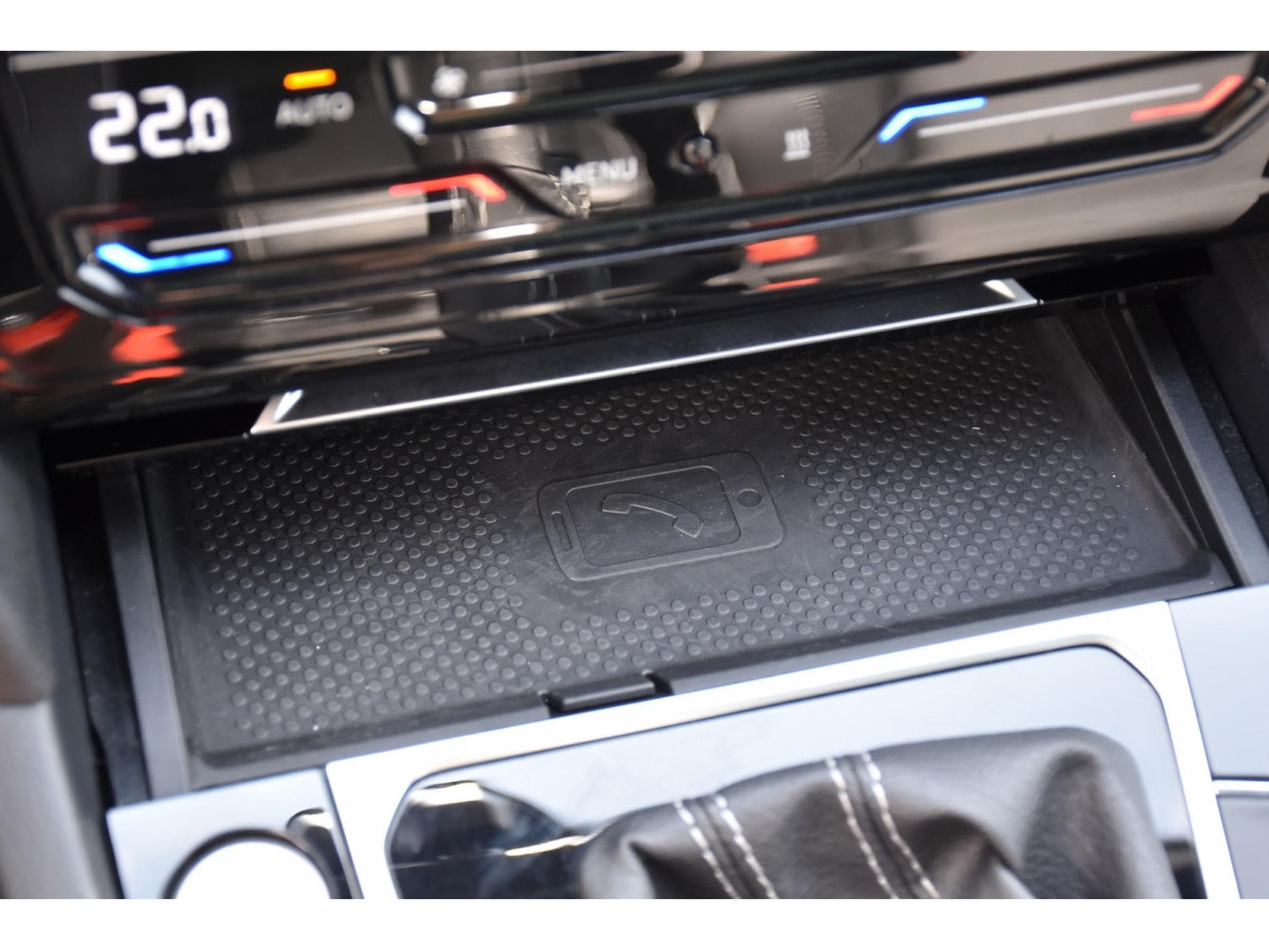 VW Arteon Shooting Brake 2.0 TDI 4Motion R-Line DSG CHFF ADD PANO 360° (2021) - Photo 19