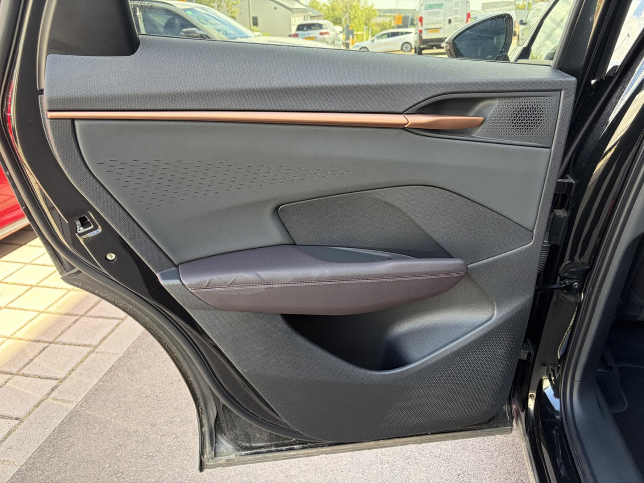 Cupra Terramar Terramar 2.0 TSI 195 kW/4Drive VZ /PANORAMA/*VOLL (2025) - Photo 24