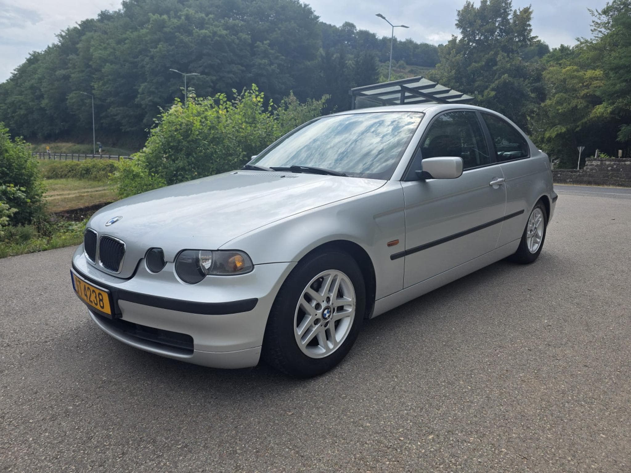 BMW 316 Ti Compact Aut. (2002) - Photo 1