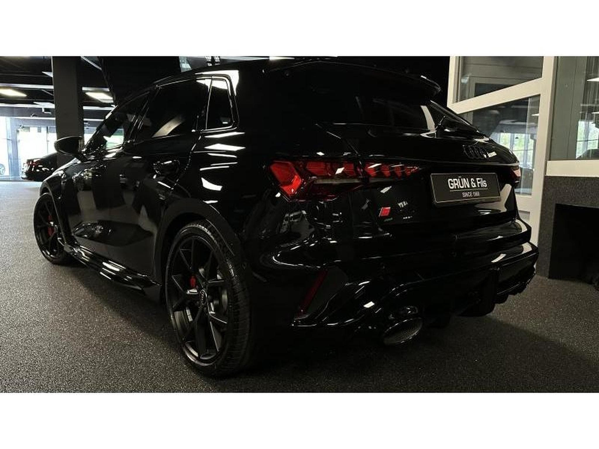 Audi RS3 SPORTBACK (2025) - Photo 9
