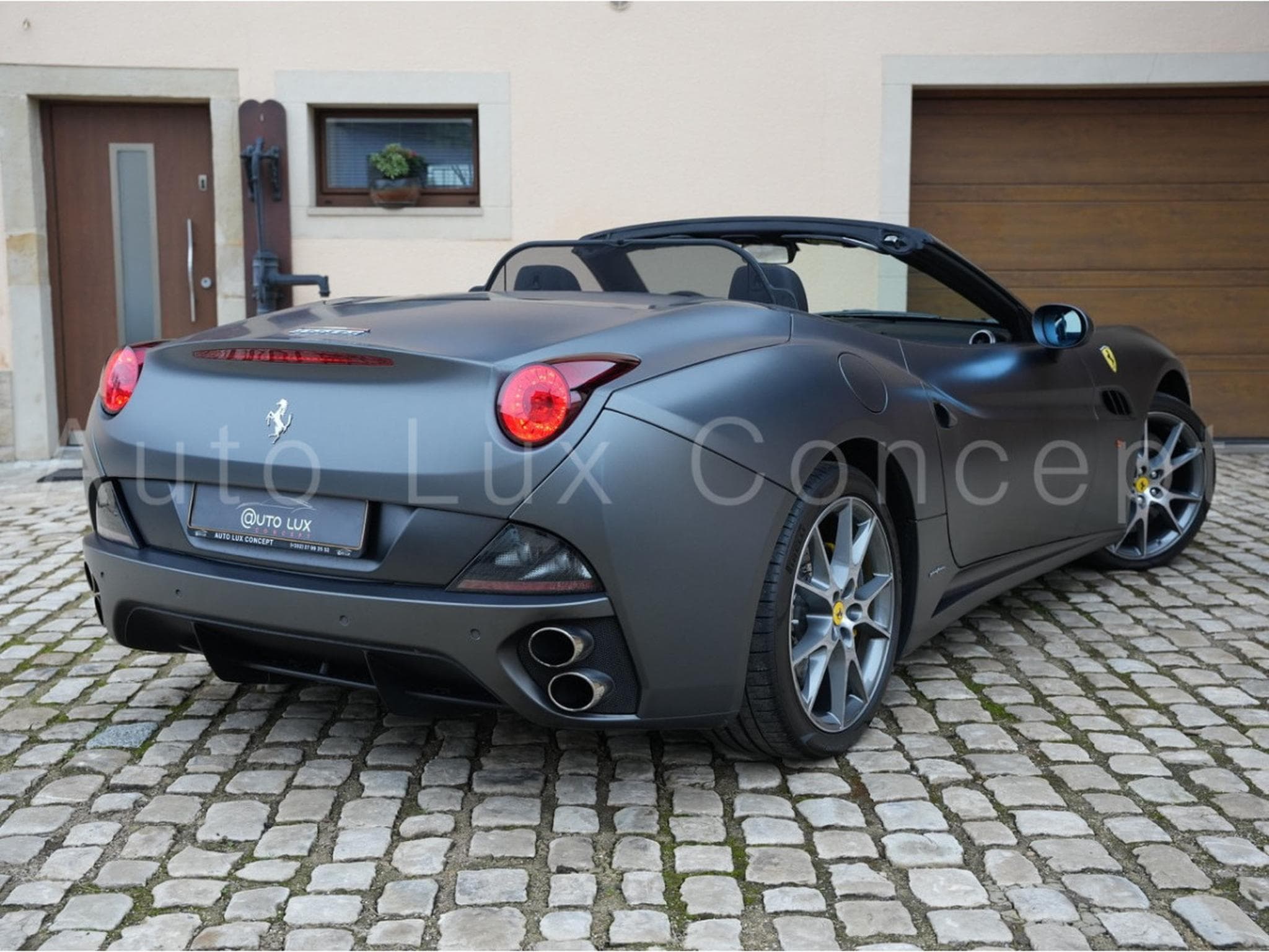 Ferrari California Grigio Opaco + Full PPF (2011) - Photo 3