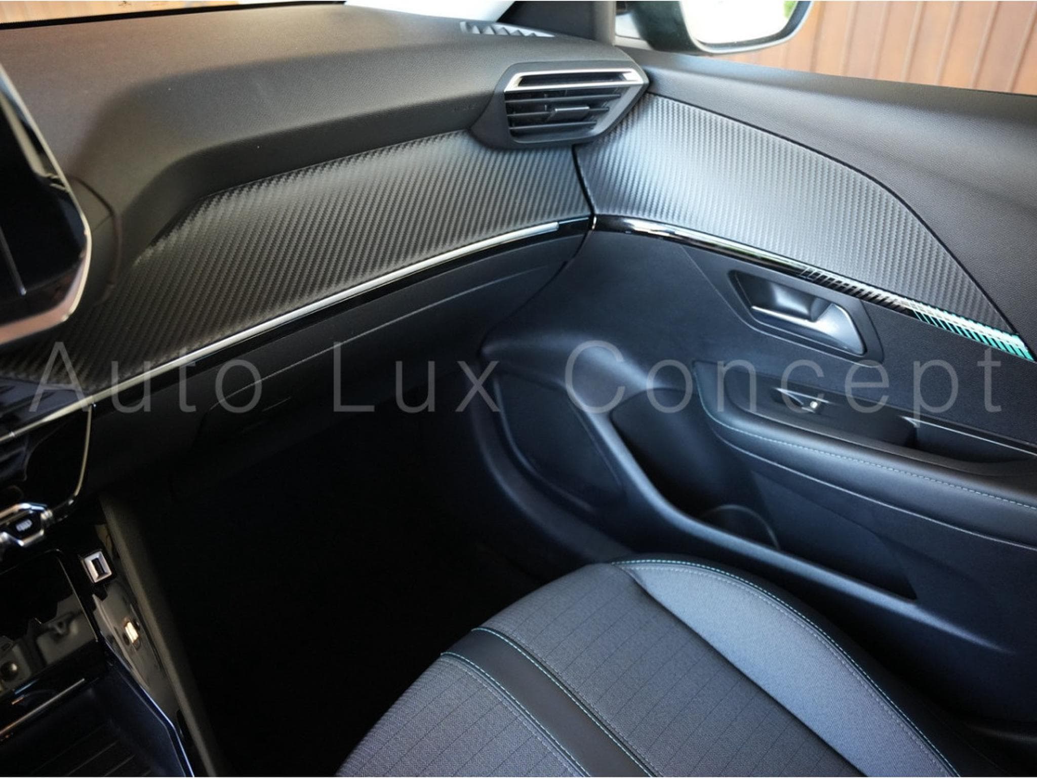 Peugeot 208 1.2 PureTech 100 S&S Allure Pack (2022) - Photo 7