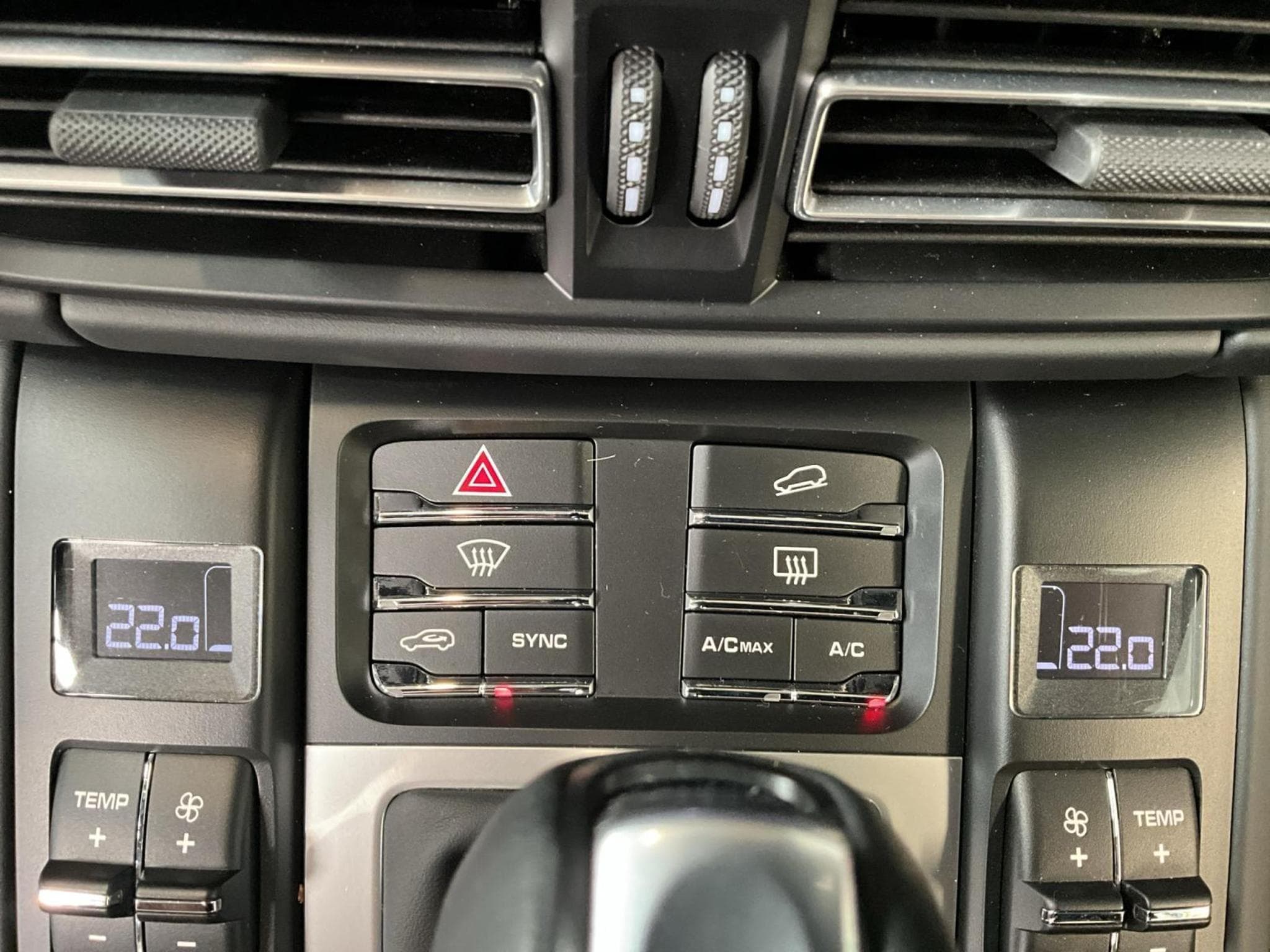 Porsche Macan GTS (2021) - Photo 13