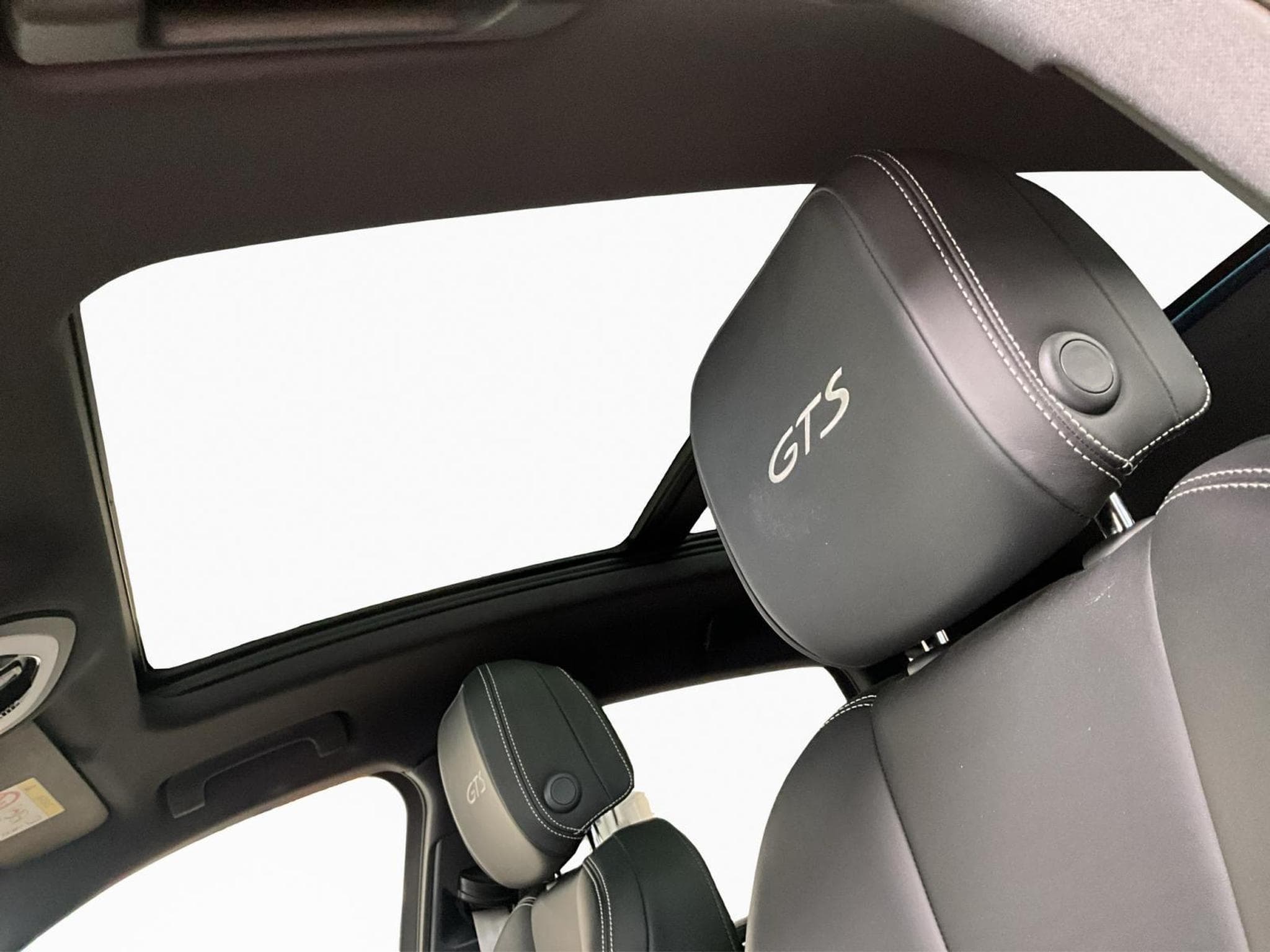 Porsche Macan GTS (2021) - Photo 16
