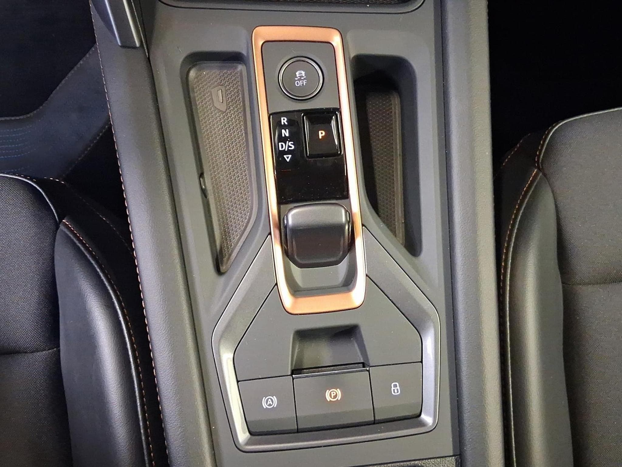 Cupra Leon ST+DSG+Pure-Perf+Int.-Drive+AHK (2025) - Photo 12