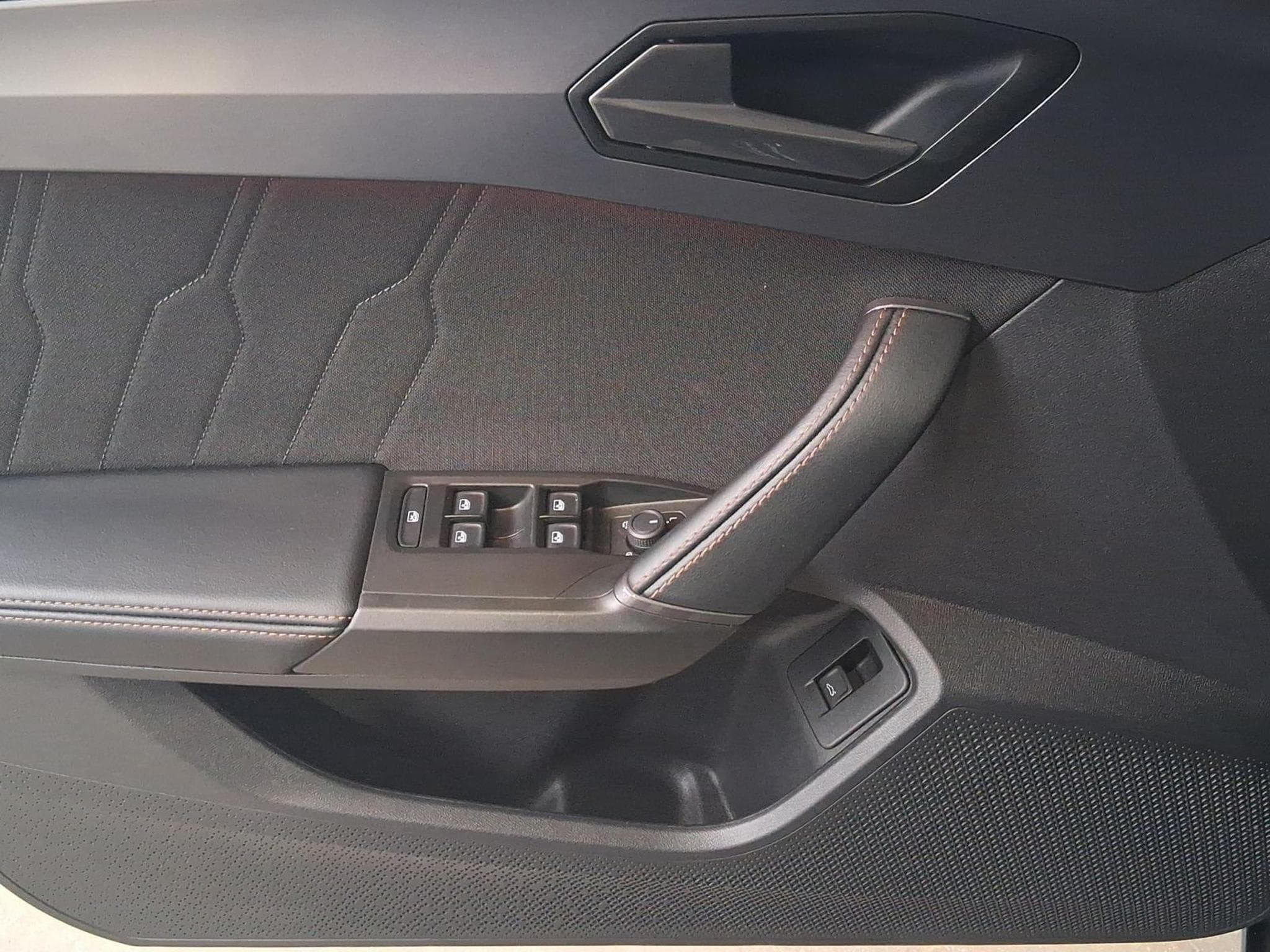 Cupra Leon ST+DSG+Pure-Perf+Int.-Drive+AHK (2025) - Photo 14