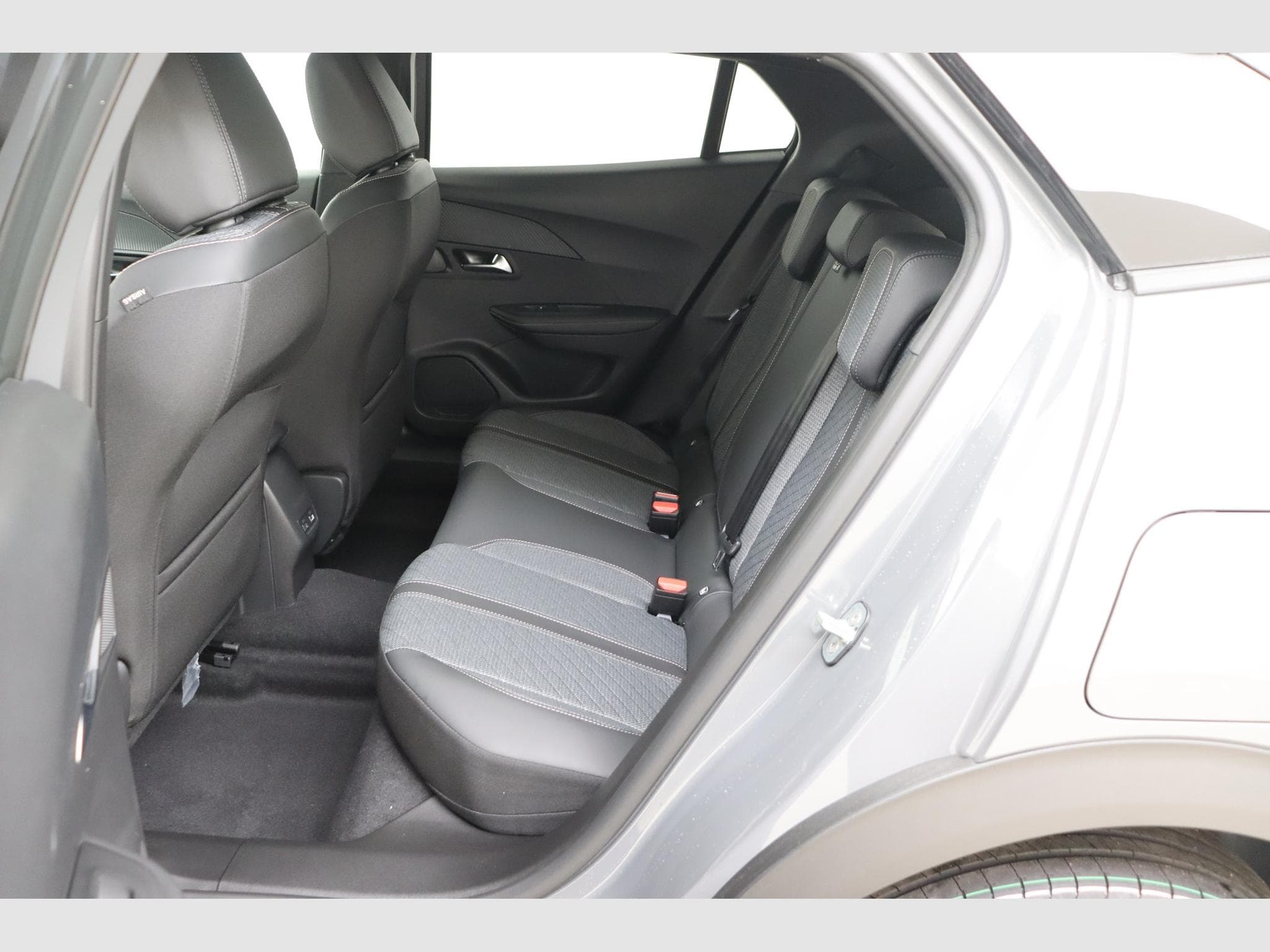 Peugeot 2008 Allure (2026) - Photo 13