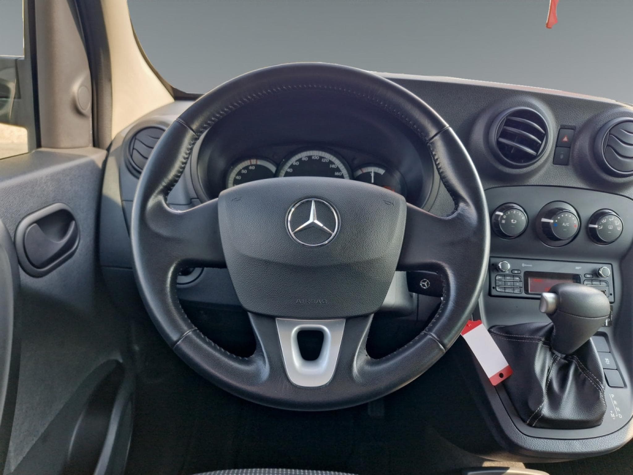 Mercedes Citan 1.2i DCT 114 (2017) - Foto 13