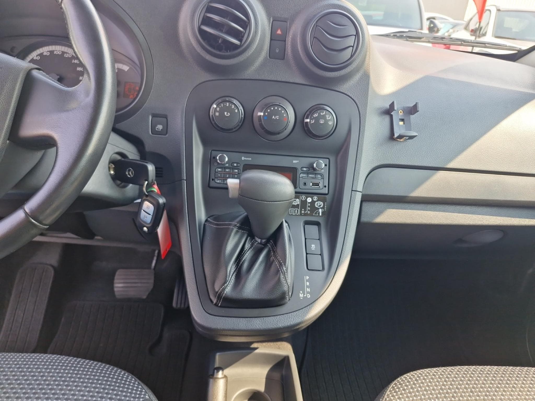 Mercedes Citan 1.2i DCT 114 (2017) - Foto 15