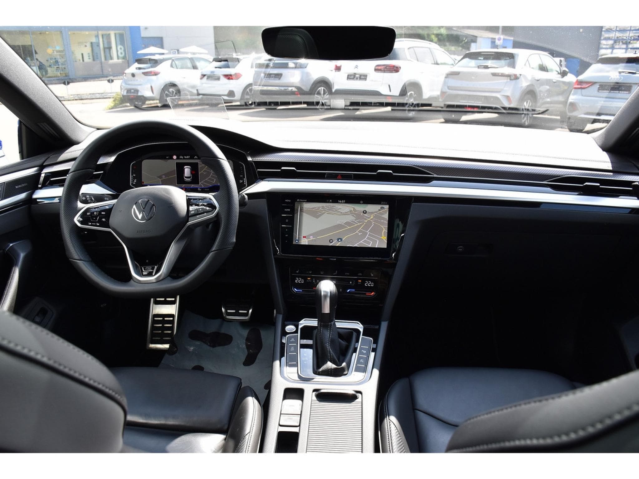 VW Arteon Shooting Brake 2.0 TDI 4Motion R-Line DSG CHFF ADD PANO 360° (2021) - Foto 10