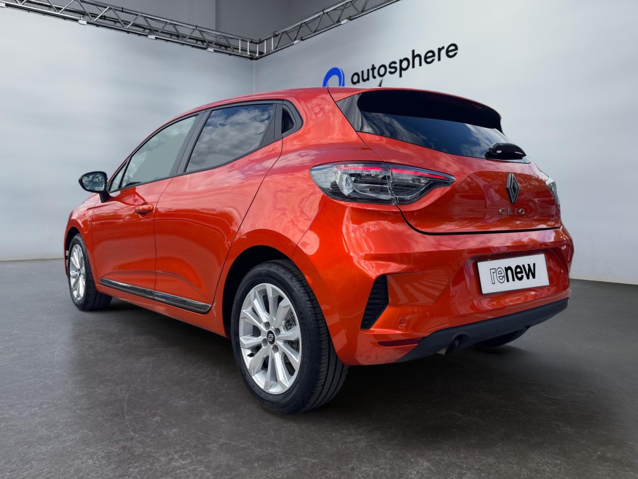 Renault Clio 1.0 TCe Evolution (2025) - Photo 3