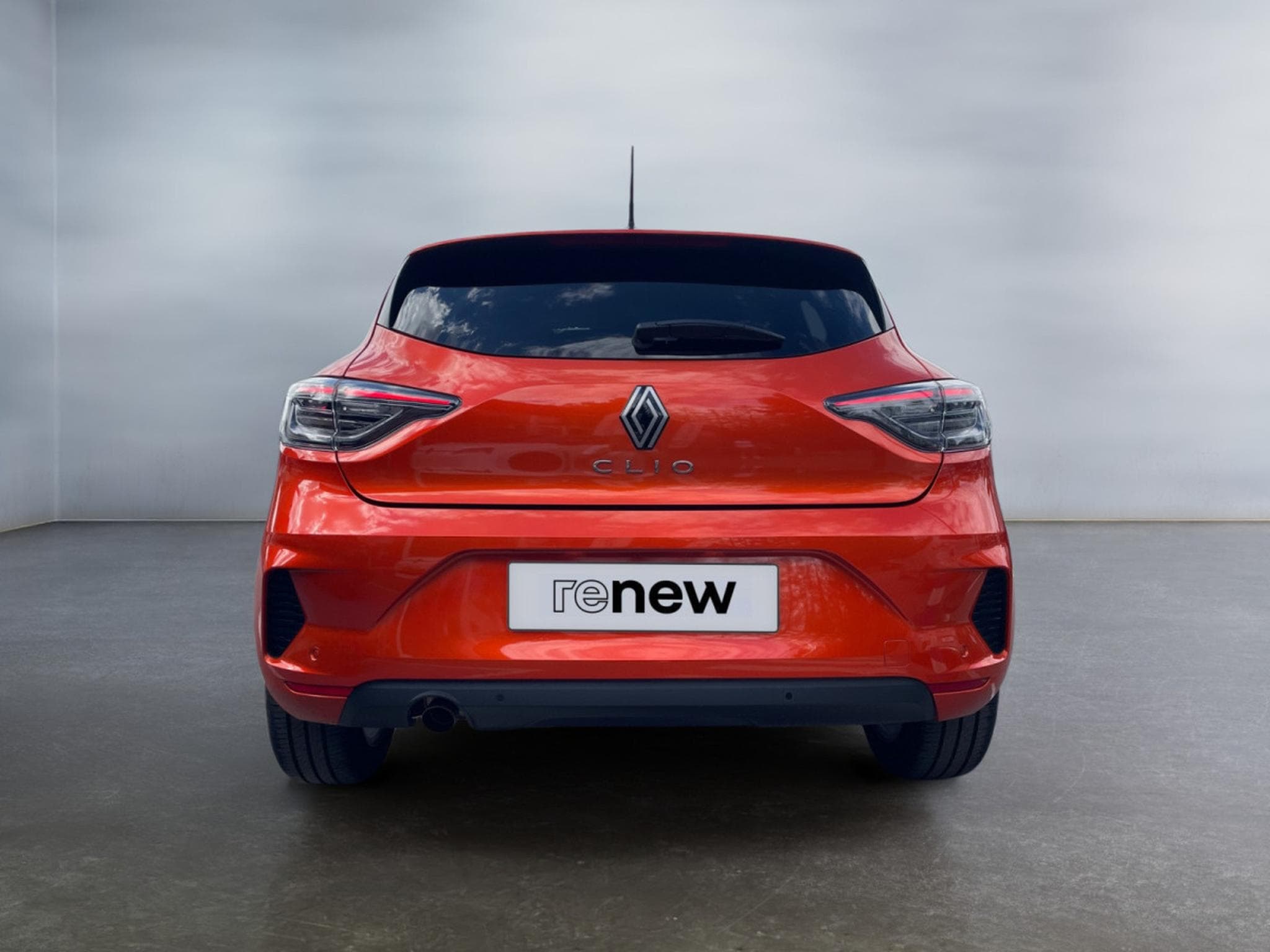 Renault Clio 1.0 TCe Evolution (2025) - Photo 4