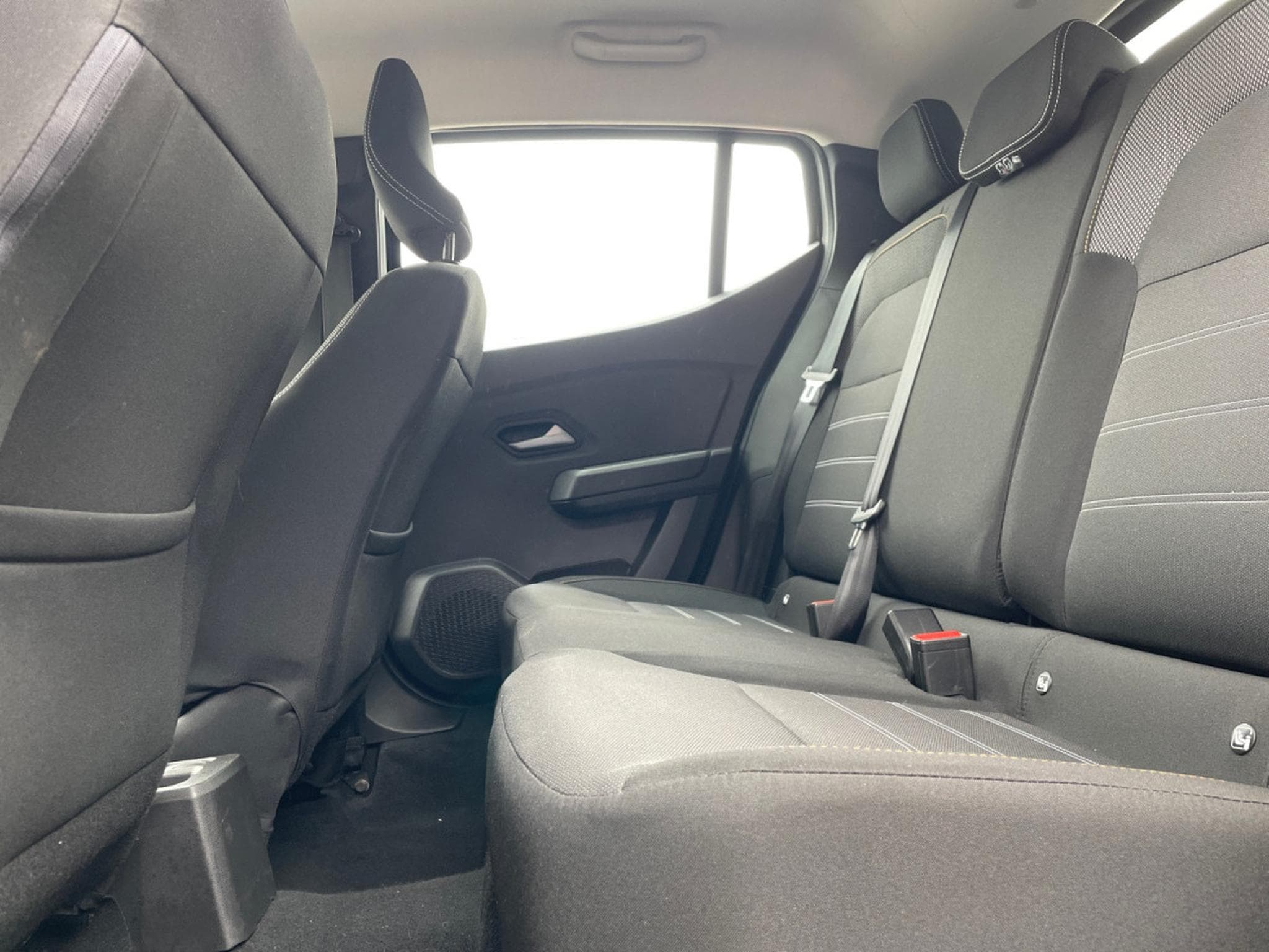 Dacia Sandero 1.0 Tce Expression Stepway (2025) - Photo 9