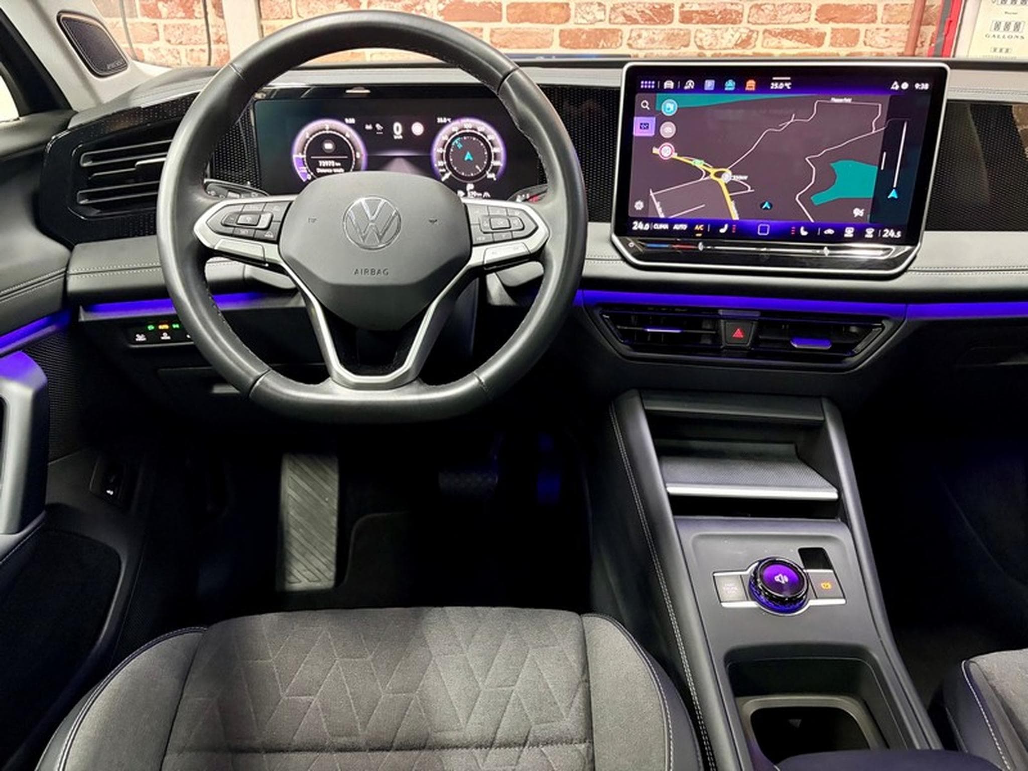 VW Tiguan Tiguan 2.0 TDi 150cv Auto LIFE ToitO+P/ACC/Cam360 (2024) - Photo 4