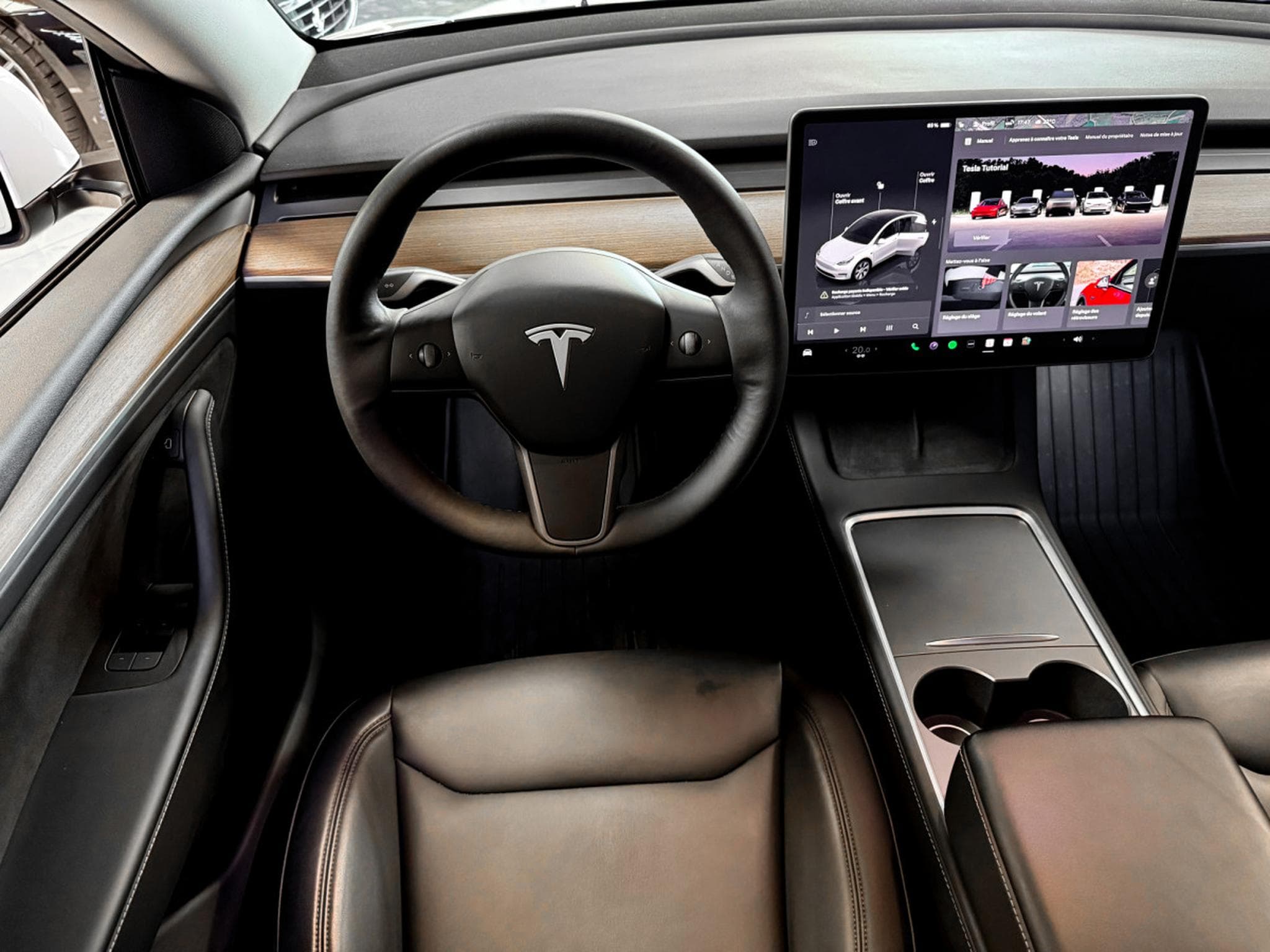 Tesla Model Y RWD (2023) - Photo 11