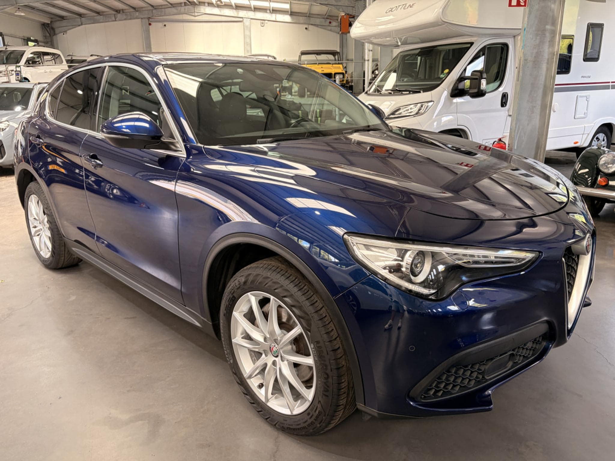 Alfa-Romeo Stelvio 2.0 Turbo 16V Q4 (2018) - Foto 1