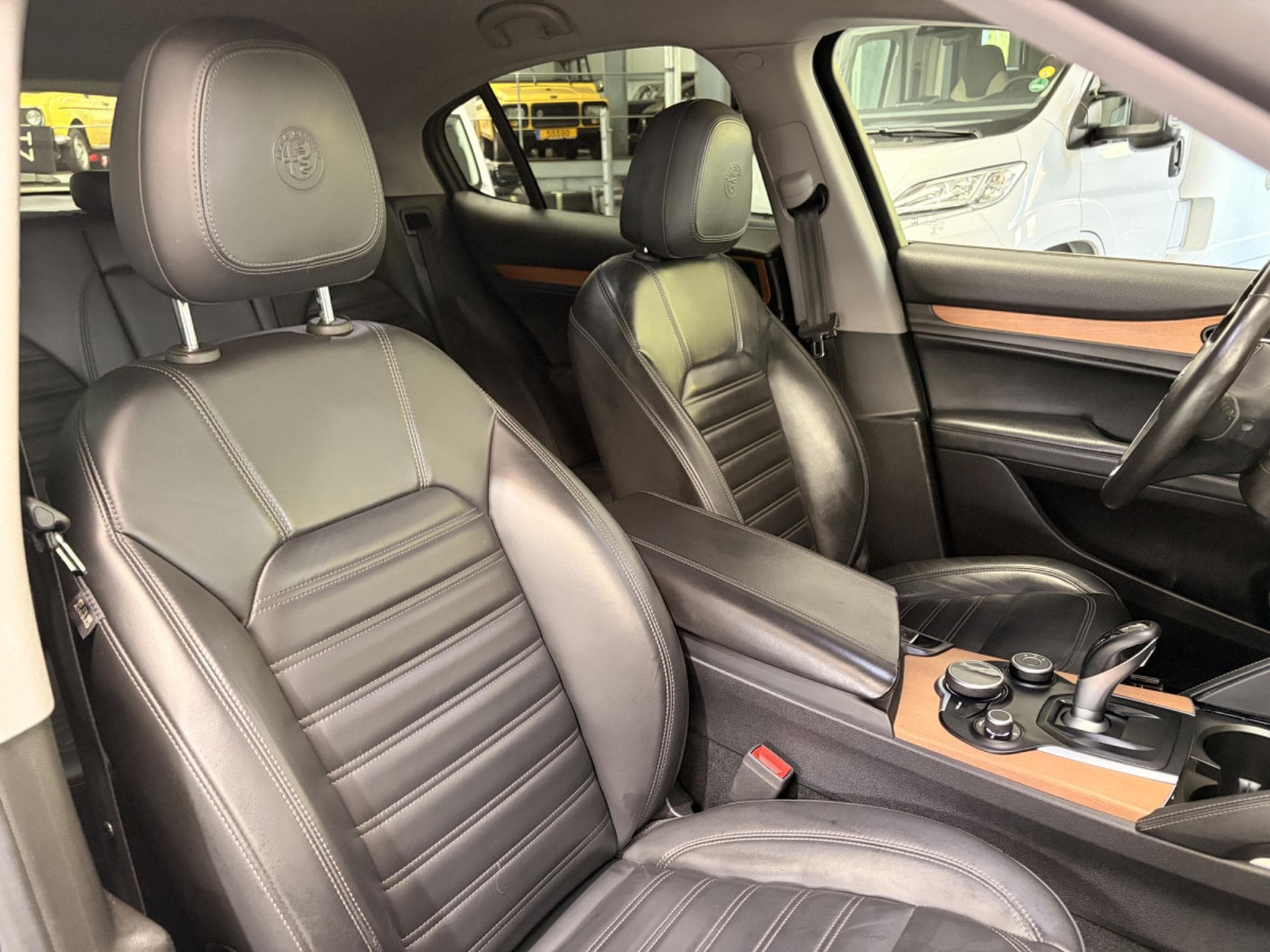 Alfa-Romeo Stelvio 2.0 Turbo 16V Q4 (2018) - Foto 10