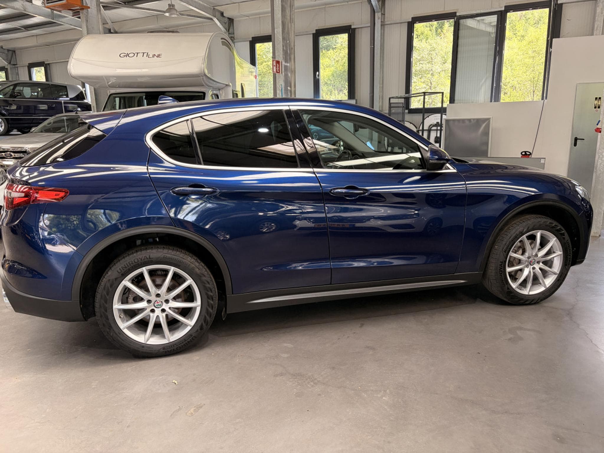 Alfa-Romeo Stelvio 2.0 Turbo 16V Q4 (2018) - Foto 2