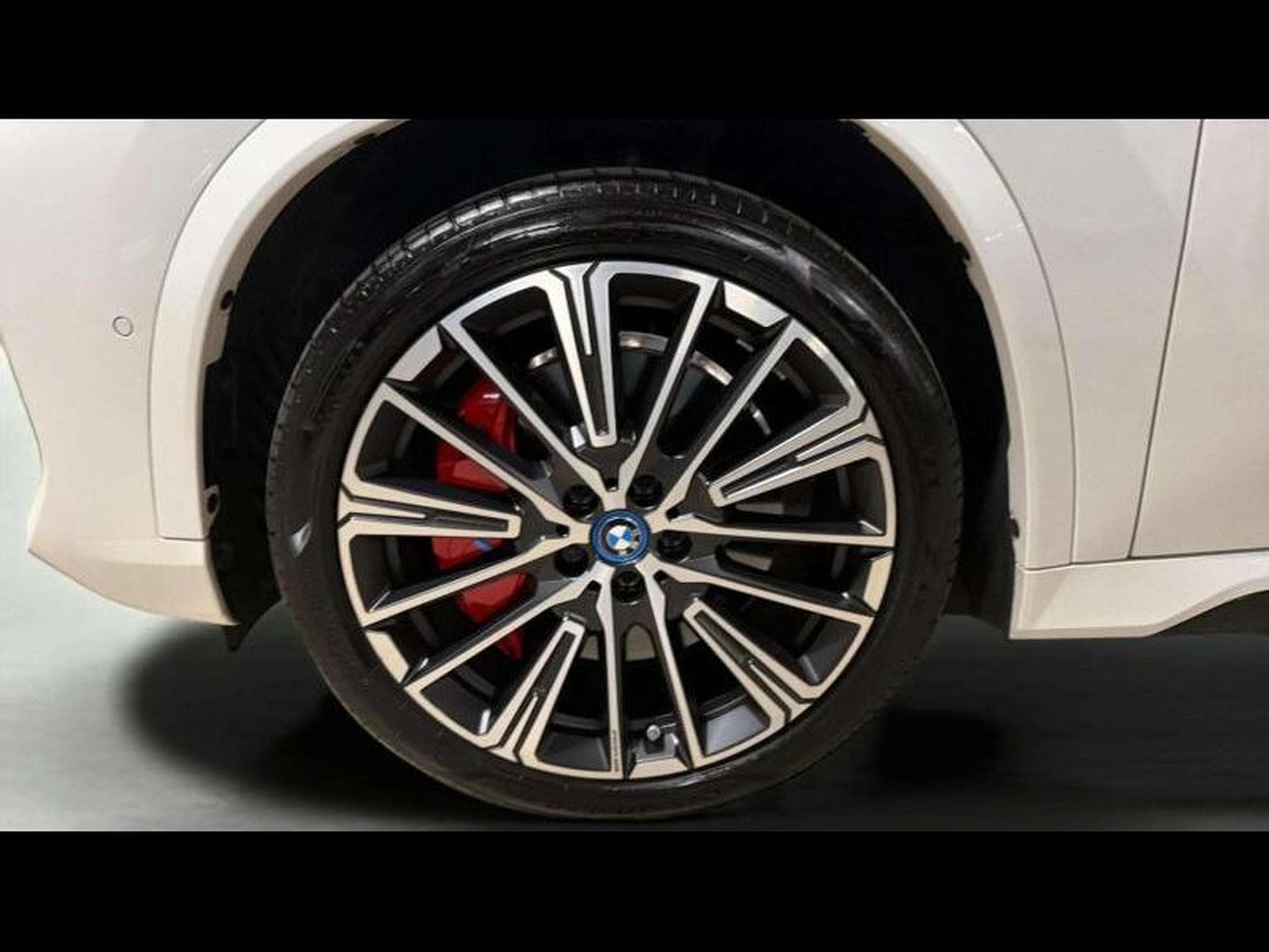 BMW iX1 iX1 (2024) - Photo 8
