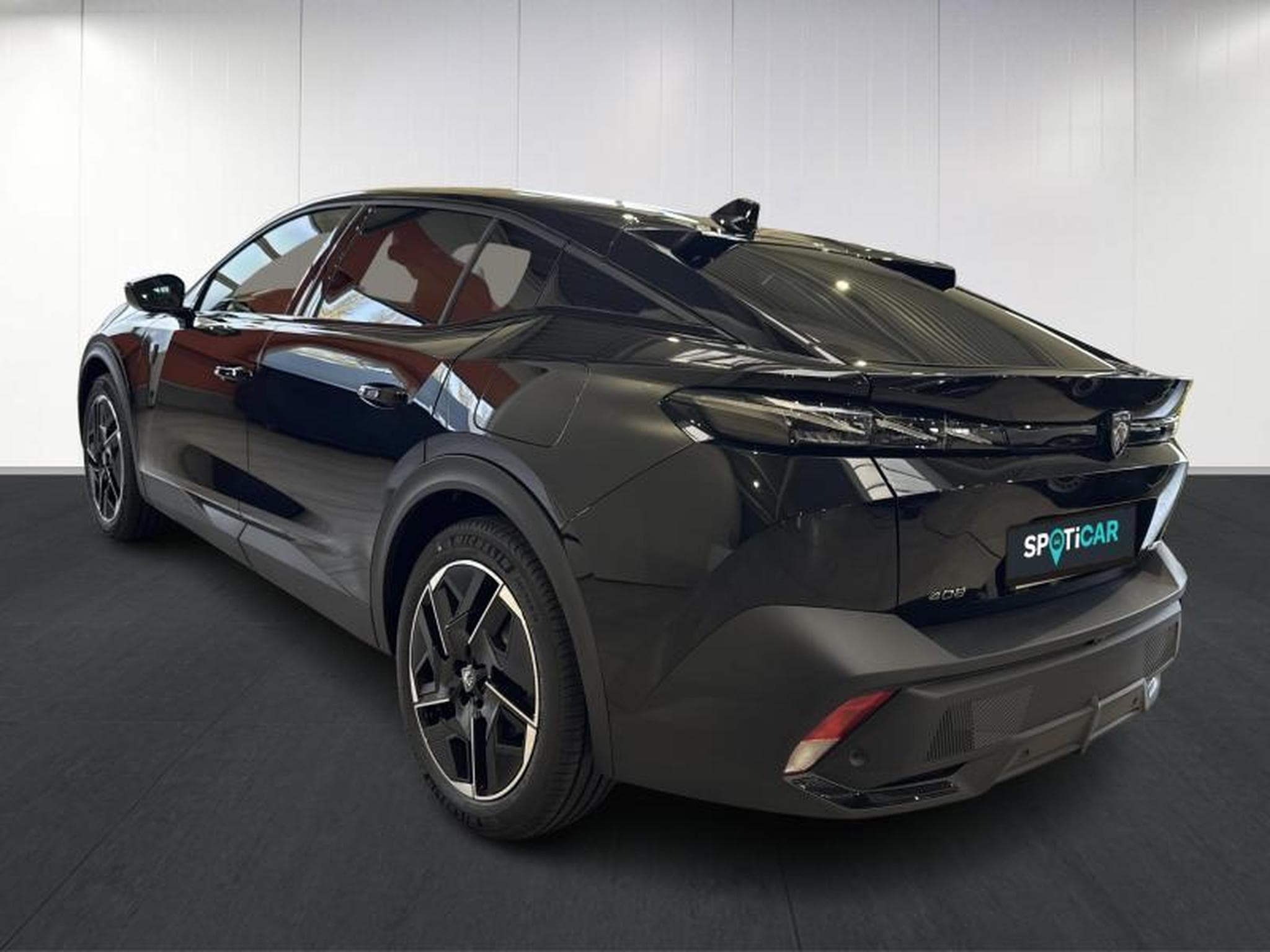 Peugeot 408 GT Plug-In Hybrid 225 EAT8 (2025) - Photo 6