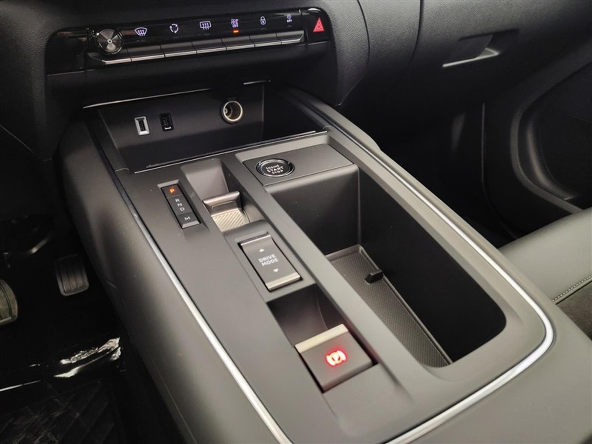 Citroen C5 Aircross 1.5 BlueHDi 130cv EAT8 MAX NAVI / FULL LED / TOIT PANO (2025) - Photo 13