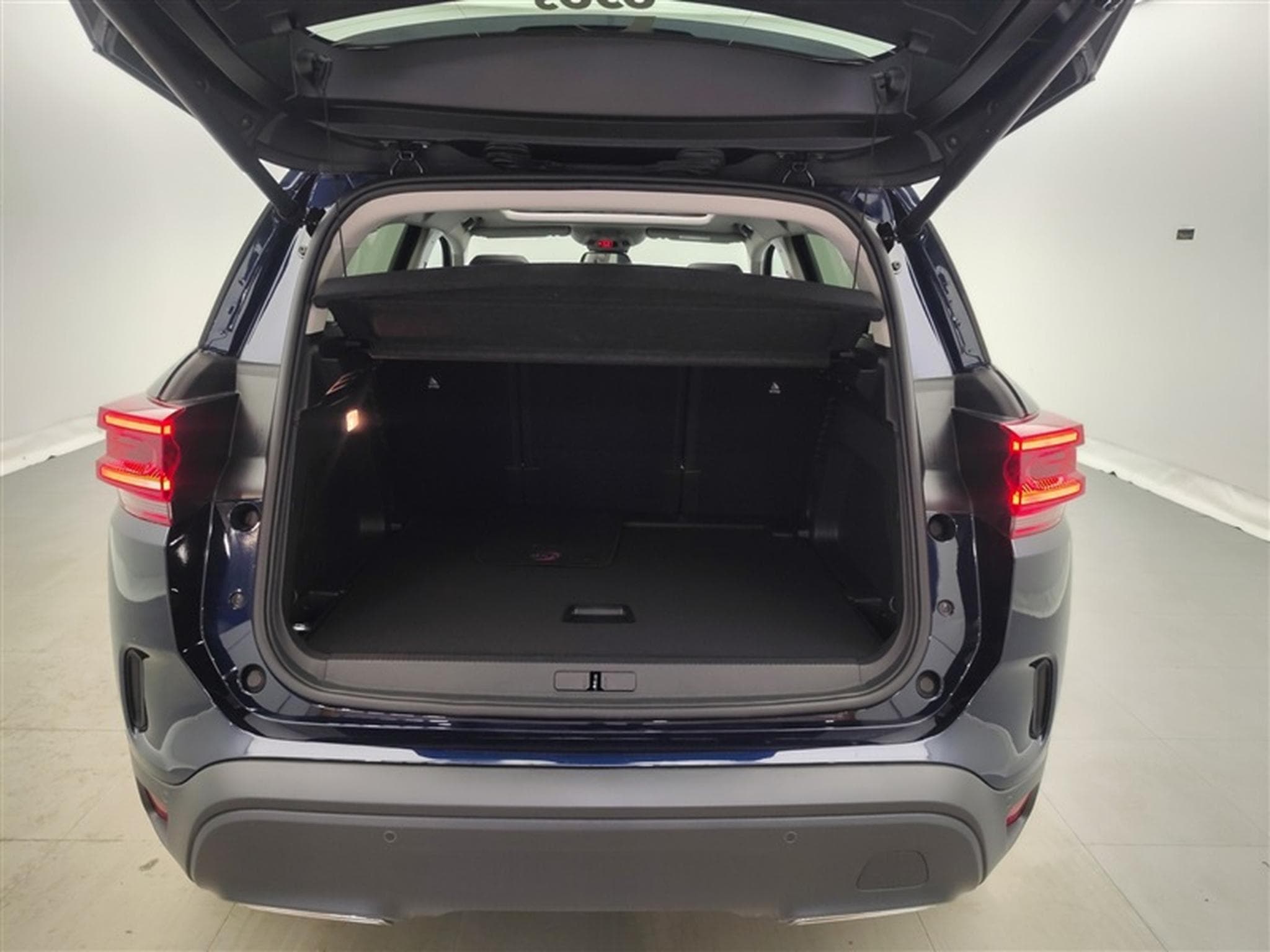 Citroen C5 Aircross 1.5 BlueHDi 130cv EAT8 MAX NAVI / FULL LED / TOIT PANO (2025) - Photo 15